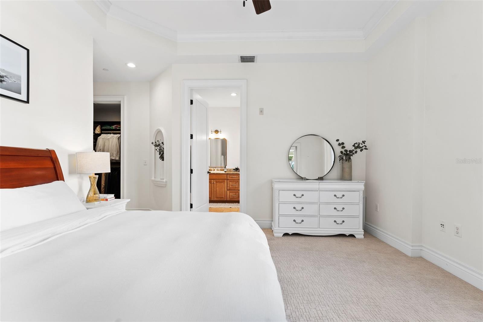 THE VALENCIA IN OLD HYDE PARK - Residential