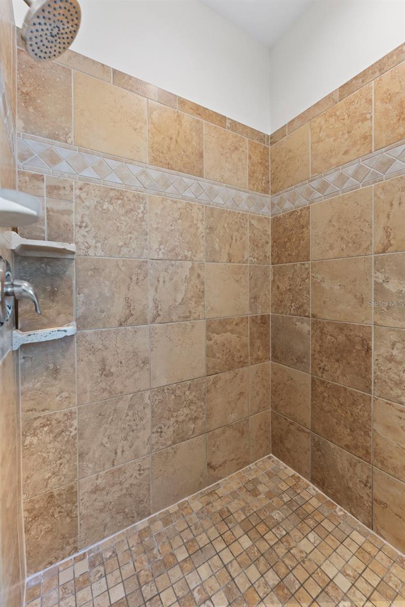 THE VALENCIA IN OLD HYDE PARK - Residential