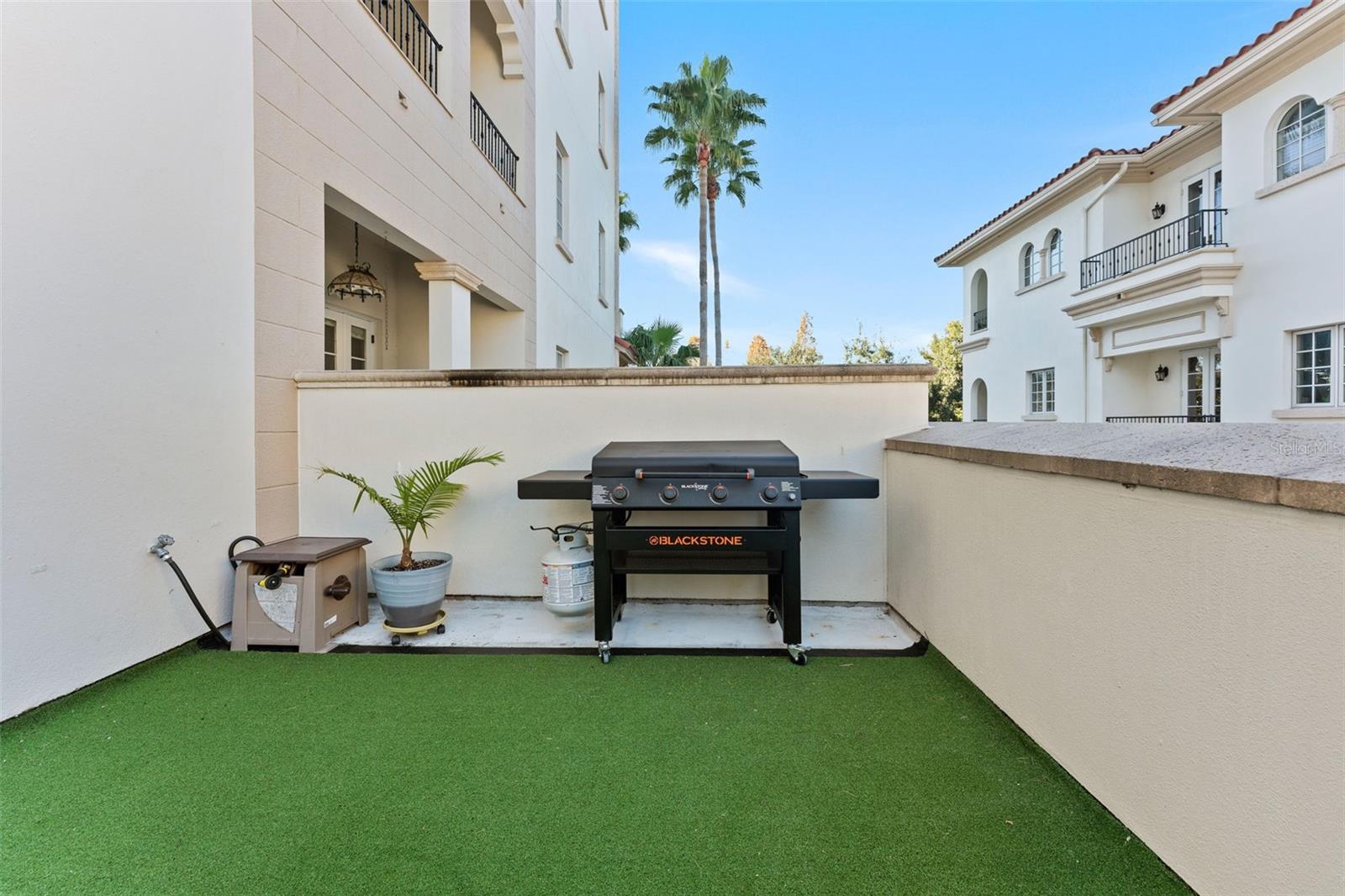 THE VALENCIA IN OLD HYDE PARK - Residential