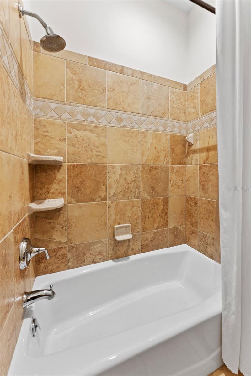 THE VALENCIA IN OLD HYDE PARK - Residential