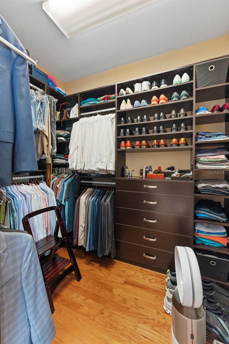 THE VALENCIA IN OLD HYDE PARK - Residential