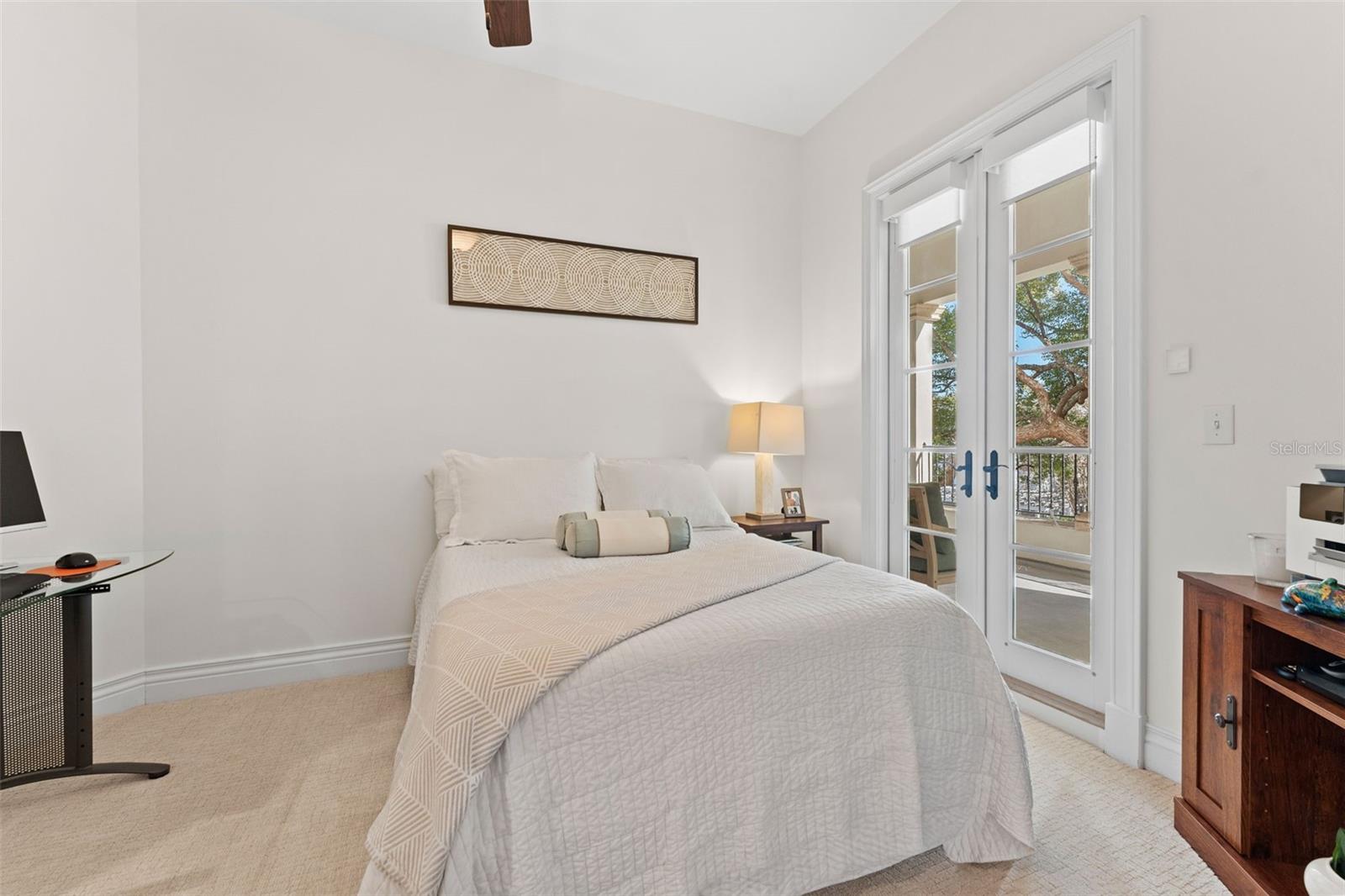 THE VALENCIA IN OLD HYDE PARK - Residential