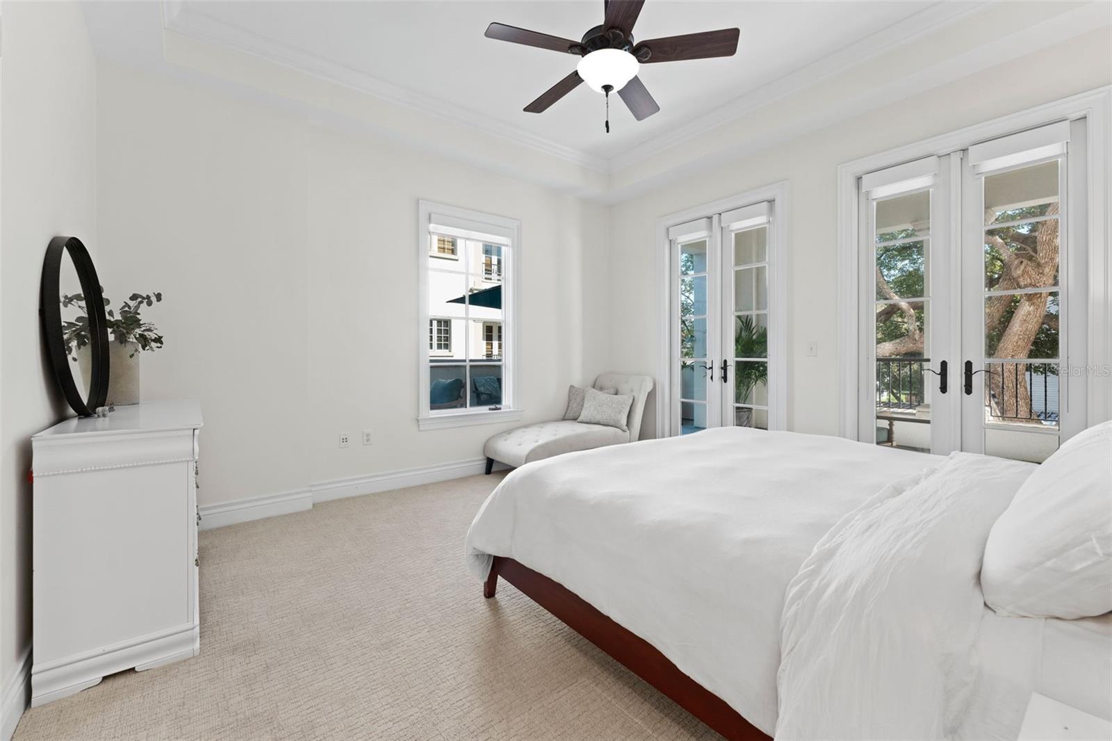 THE VALENCIA IN OLD HYDE PARK - Residential