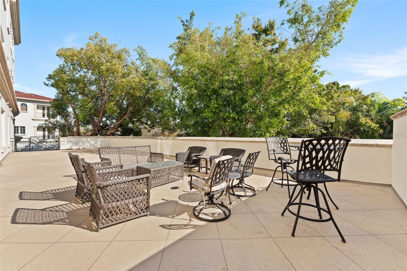 THE VALENCIA IN OLD HYDE PARK - Residential