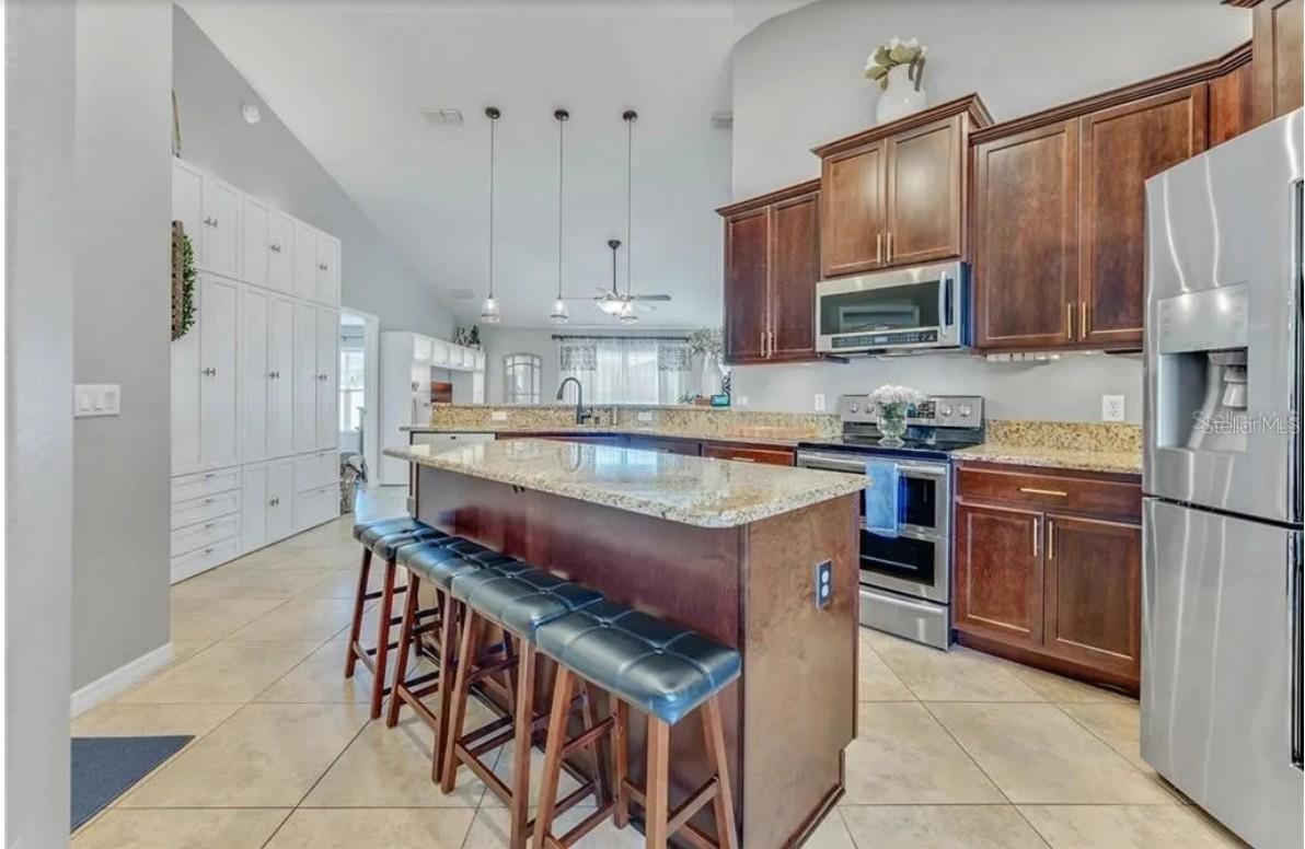1860 BIG BUCK DRIVE