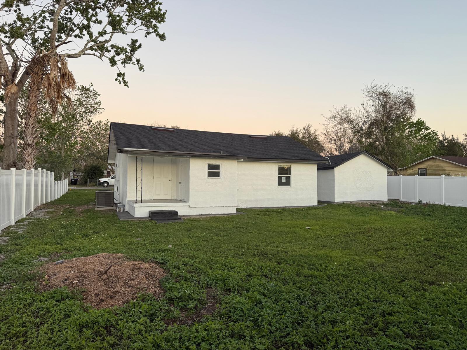 636 COKE AVENUE