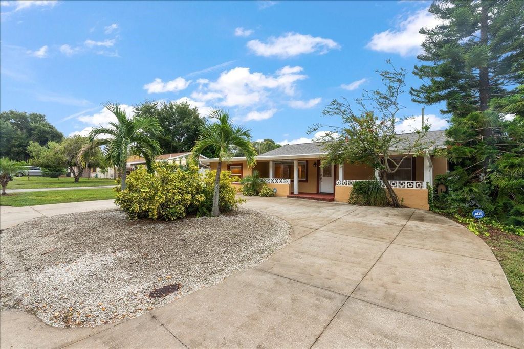 Photo of 5390 48th Avenue N, St Petersburg, FL 33709 (MLS # TB8416666)