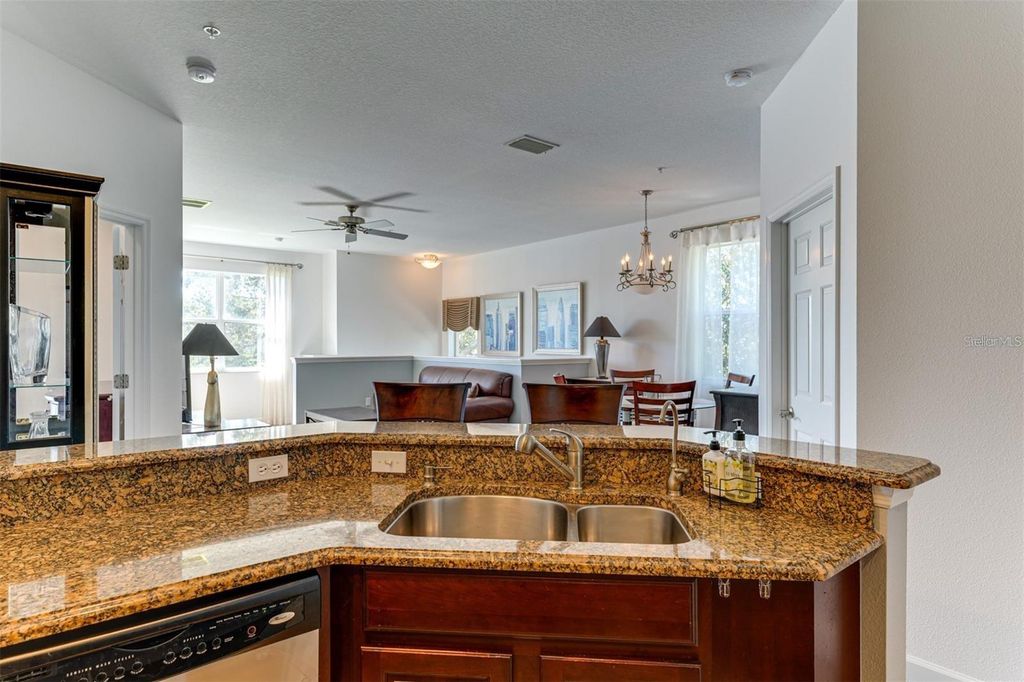 Photo of 3450 Parkridge Circle #33-204, Sarasota, FL 34243 (MLS # A4675127)