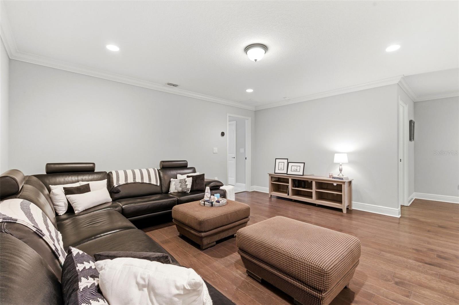 BAYSIDE TERRACE - Residential