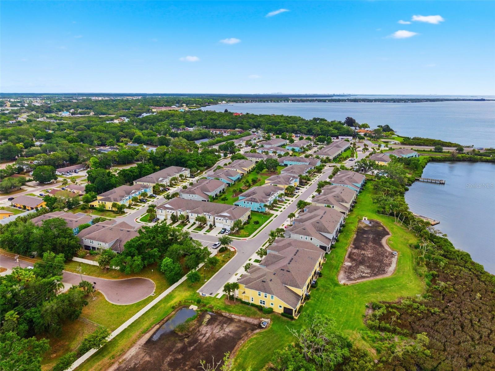 BAYSIDE TERRACE - Residential