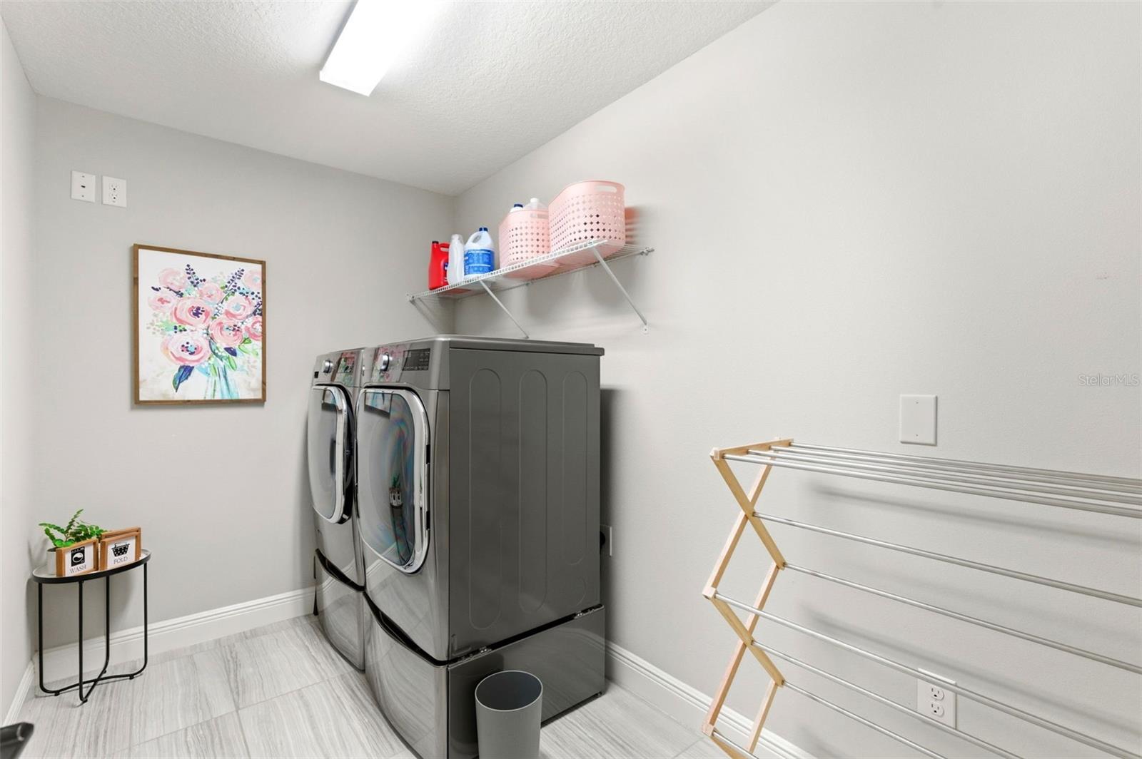 BAYSIDE TERRACE - Residential