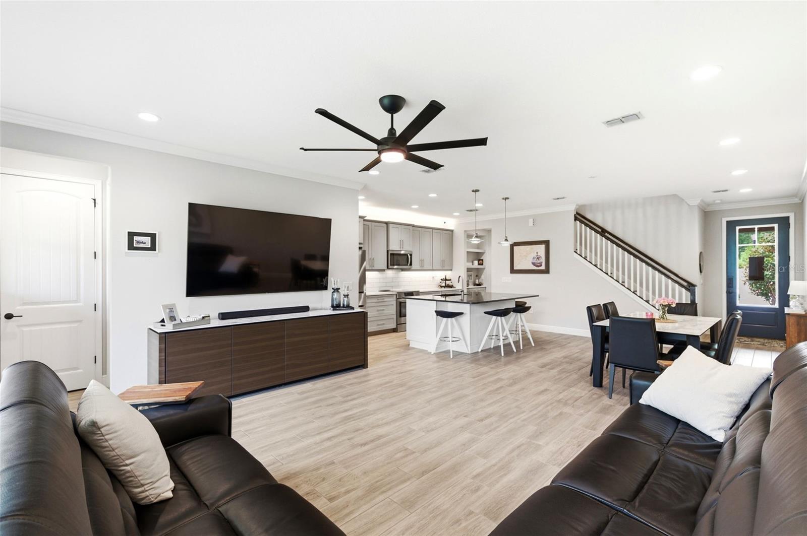 BAYSIDE TERRACE - Residential