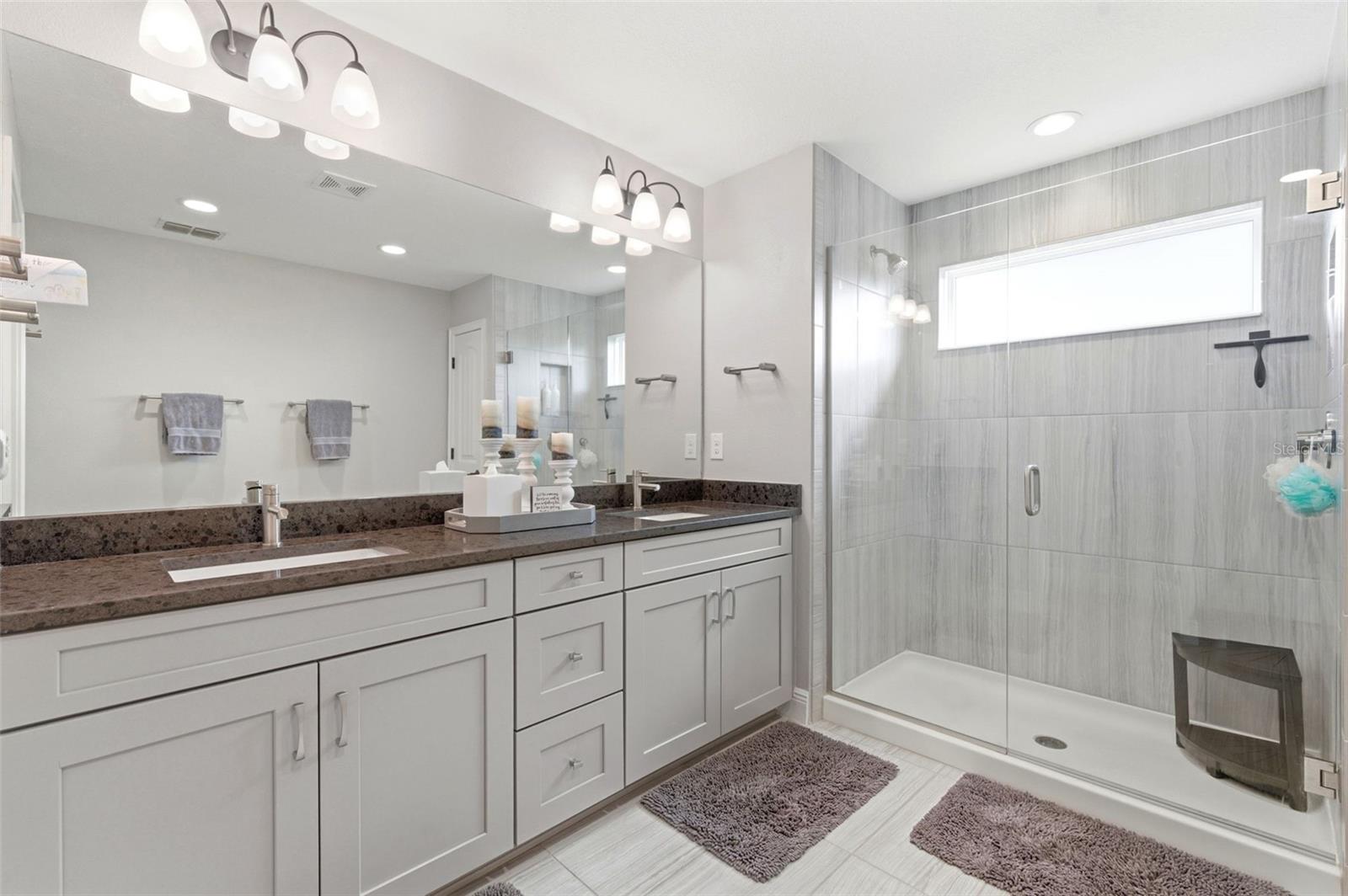 BAYSIDE TERRACE - Residential