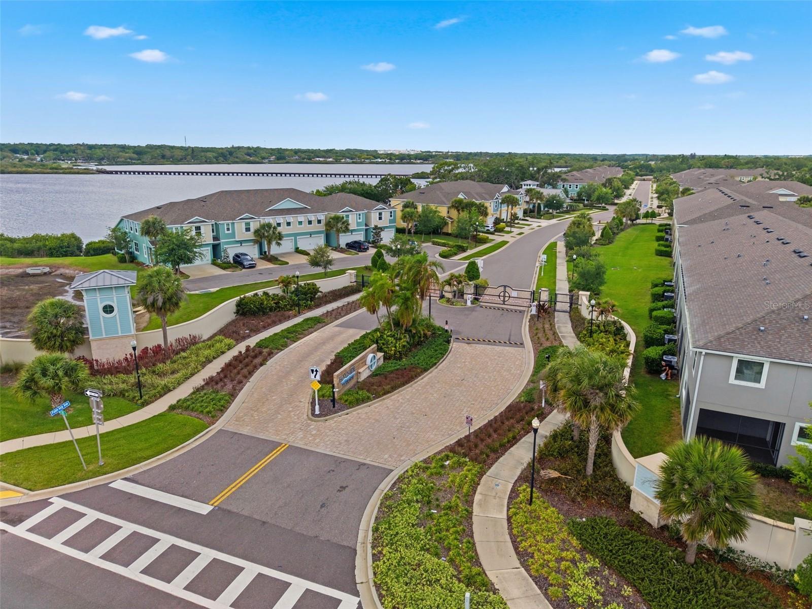 BAYSIDE TERRACE - Residential