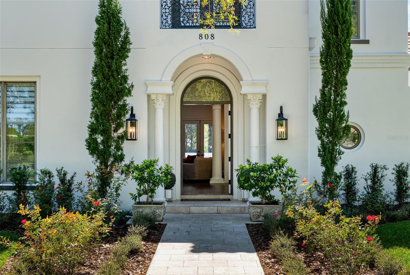 808 GOLFPARK DRIVE