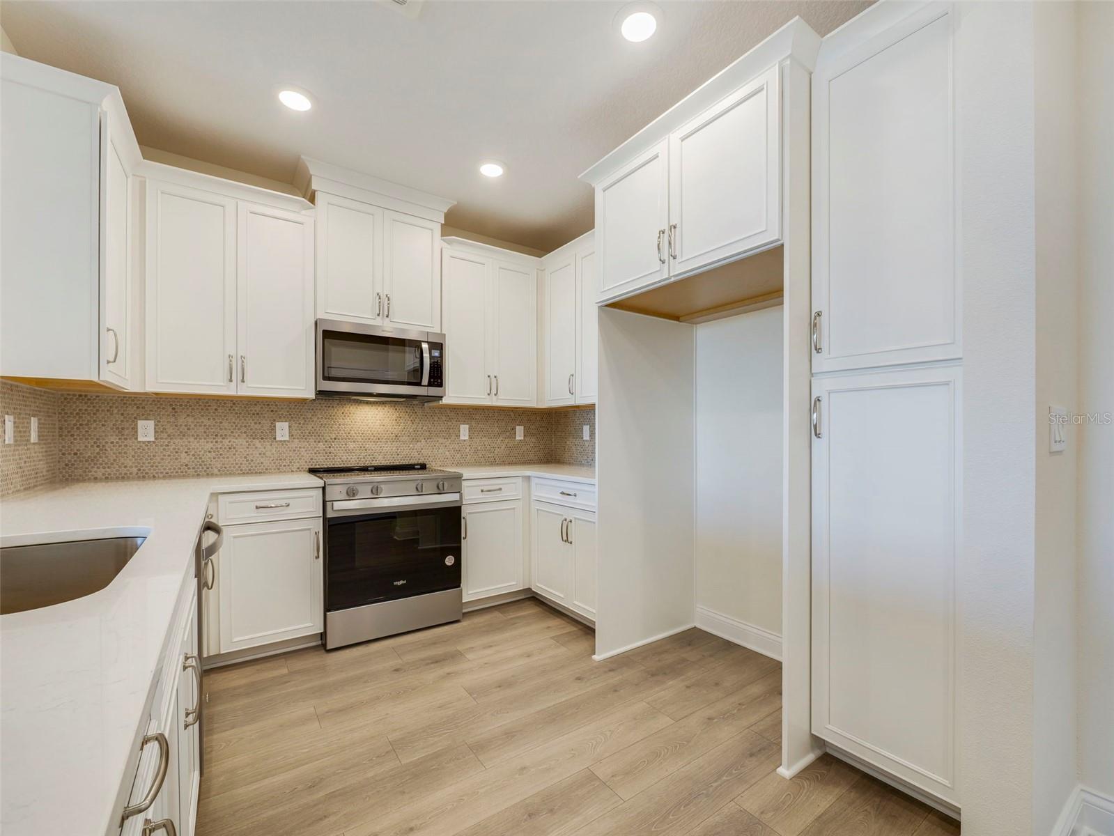 GATHERINGS OF LAKE NONA 7 CONDO - Residential