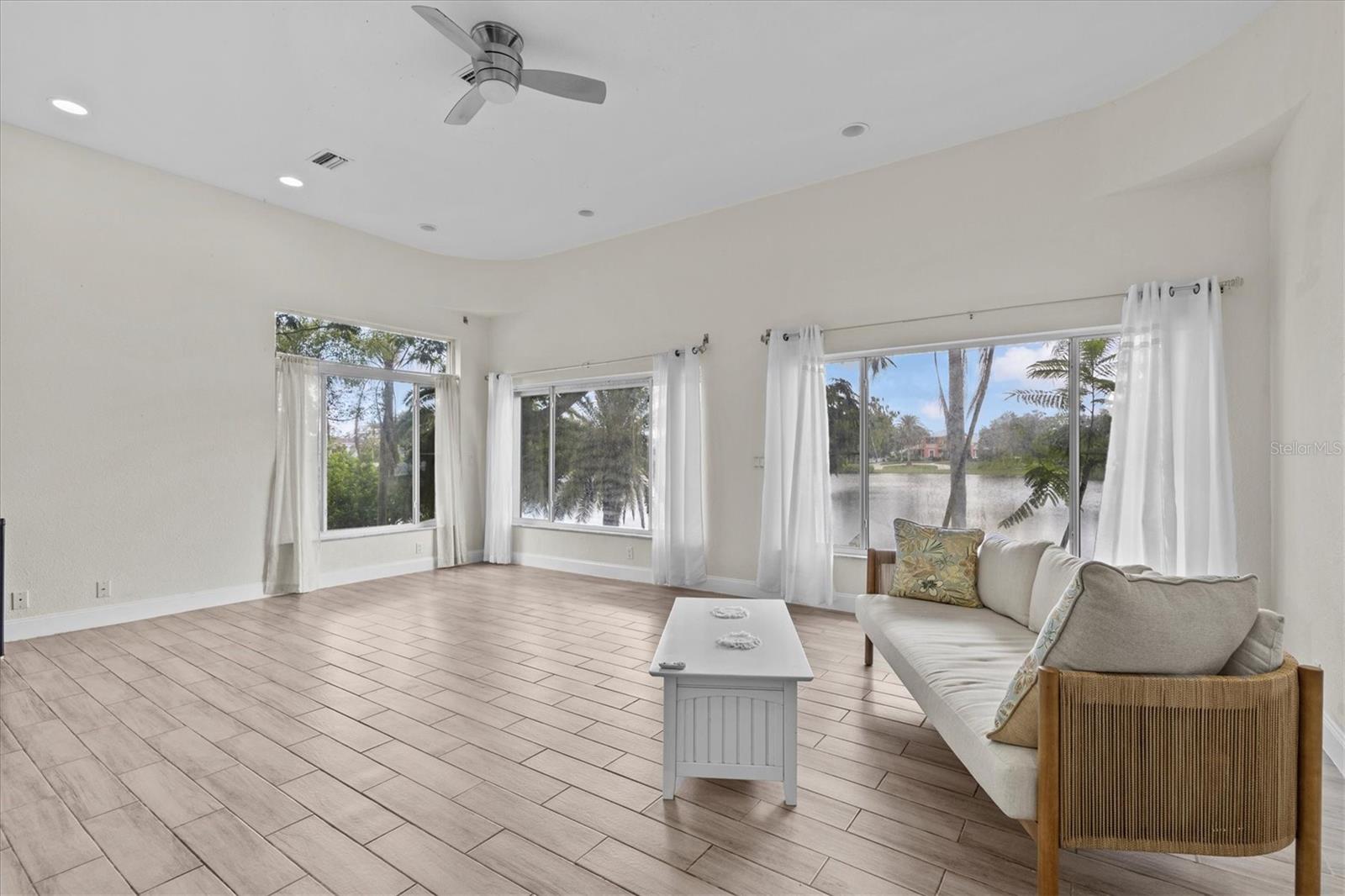 SAIL HARBOR - Residential Lease