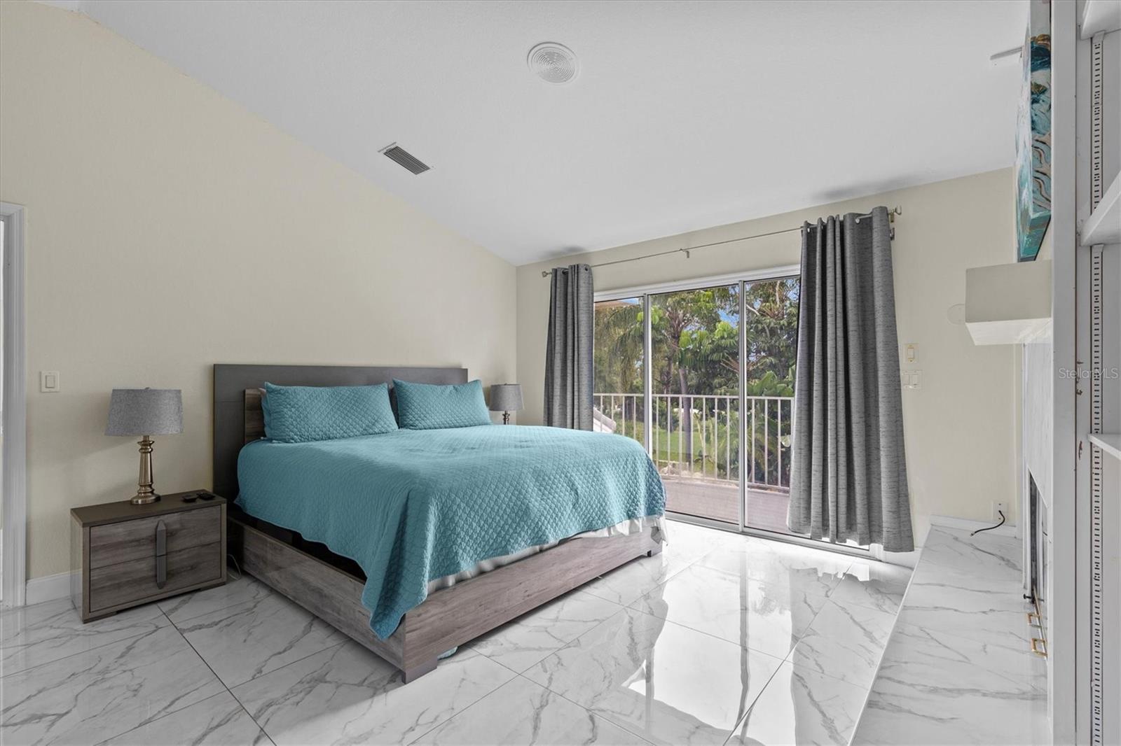 SAIL HARBOR - Residential Lease