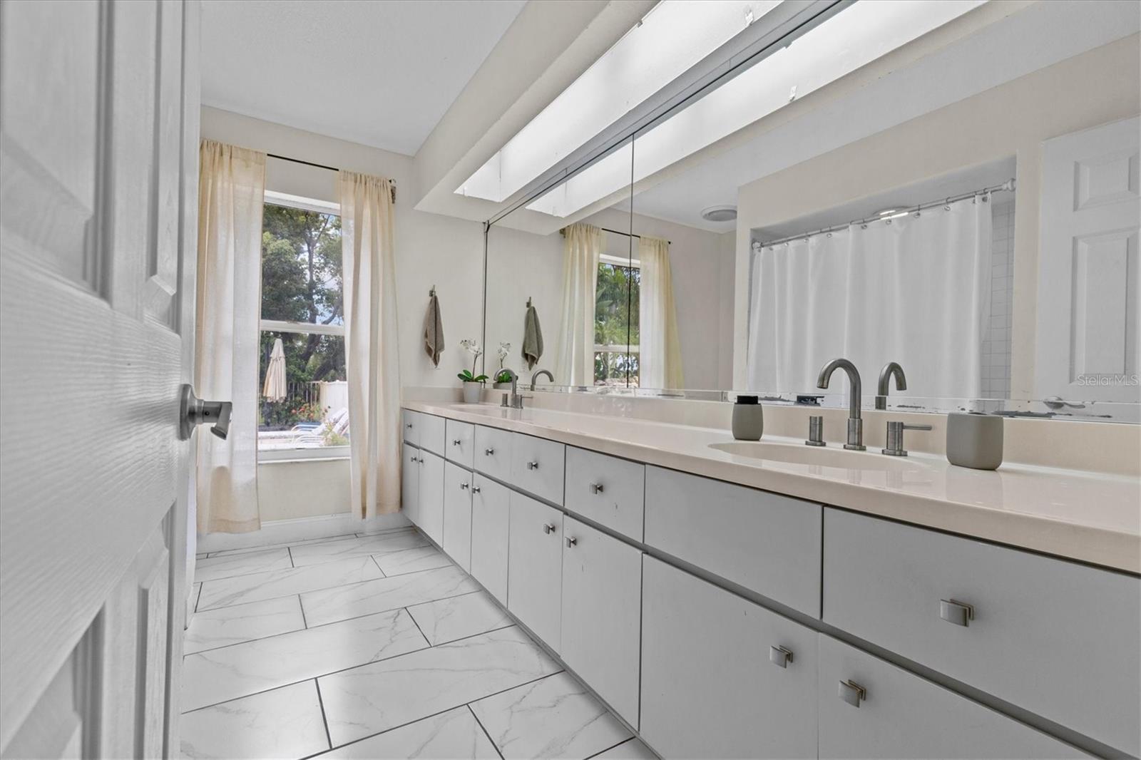 SAIL HARBOR - Residential Lease