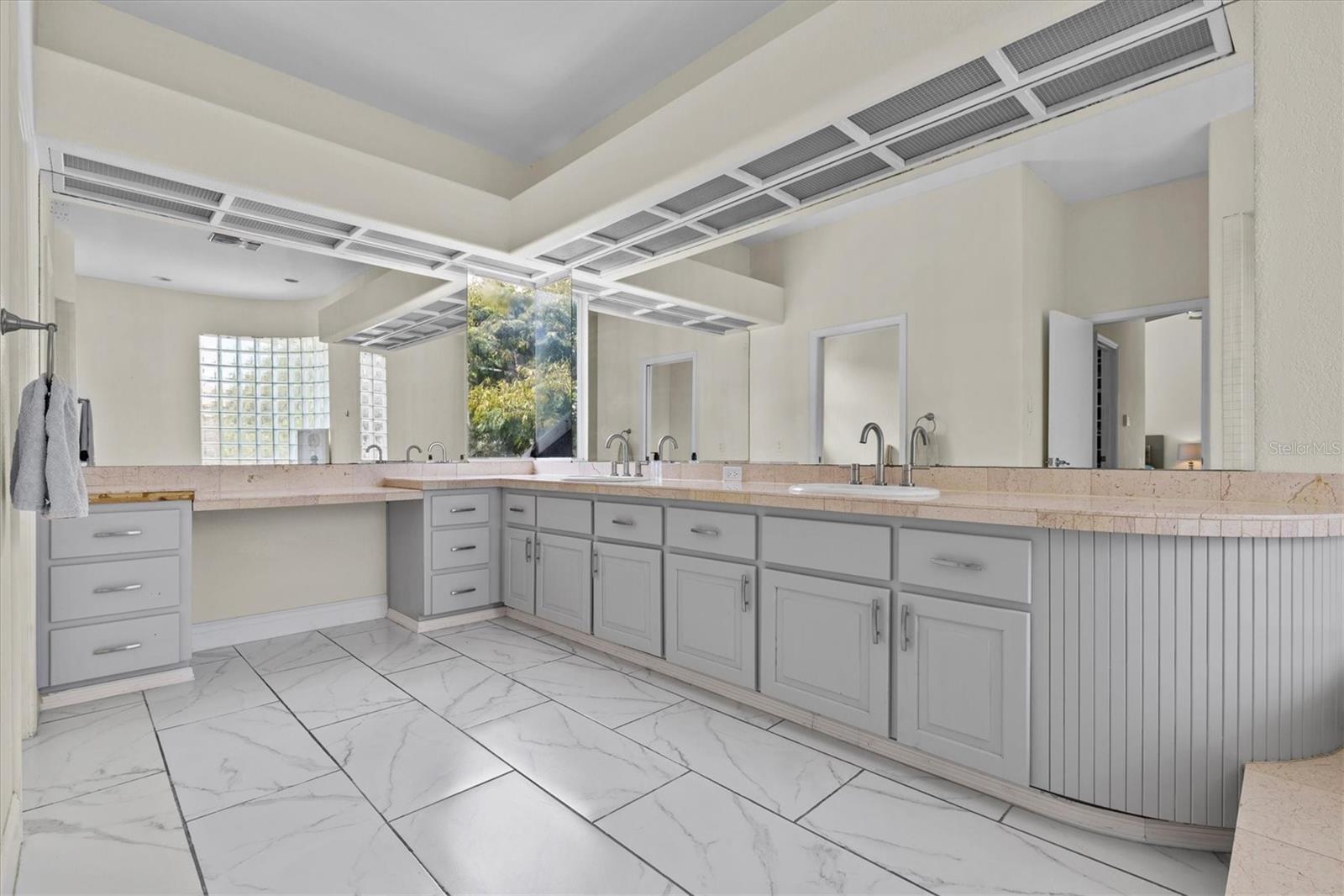 SAIL HARBOR - Residential Lease