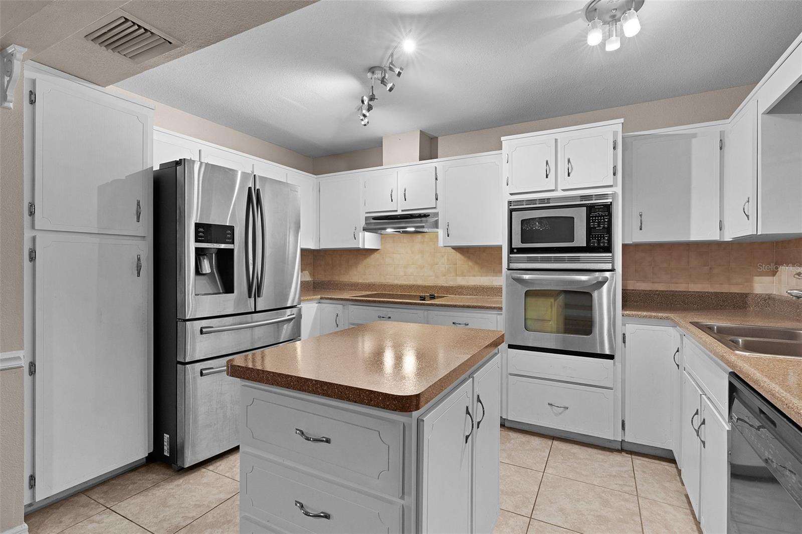 MILU ESTATES - Residential