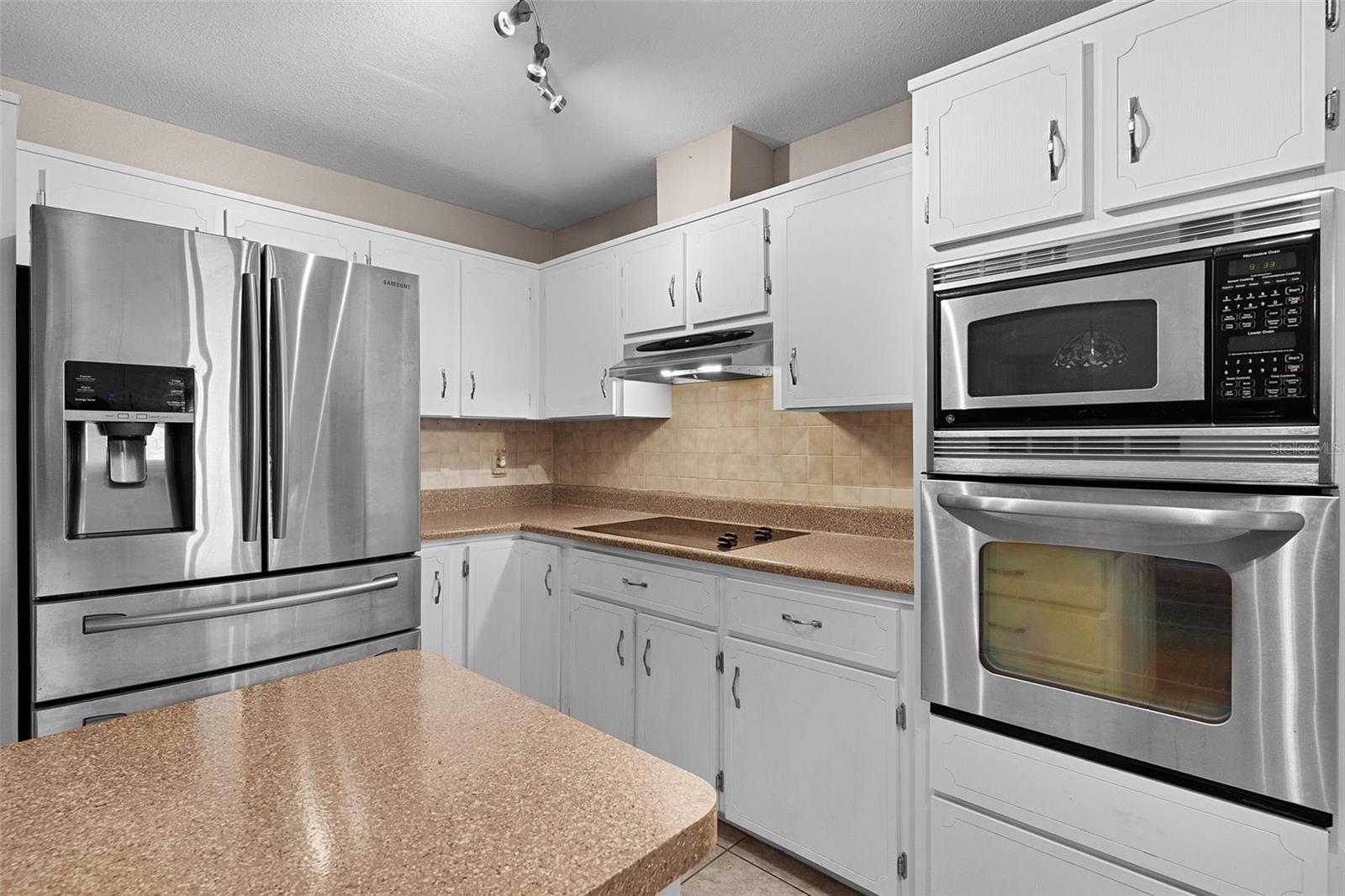 MILU ESTATES - Residential