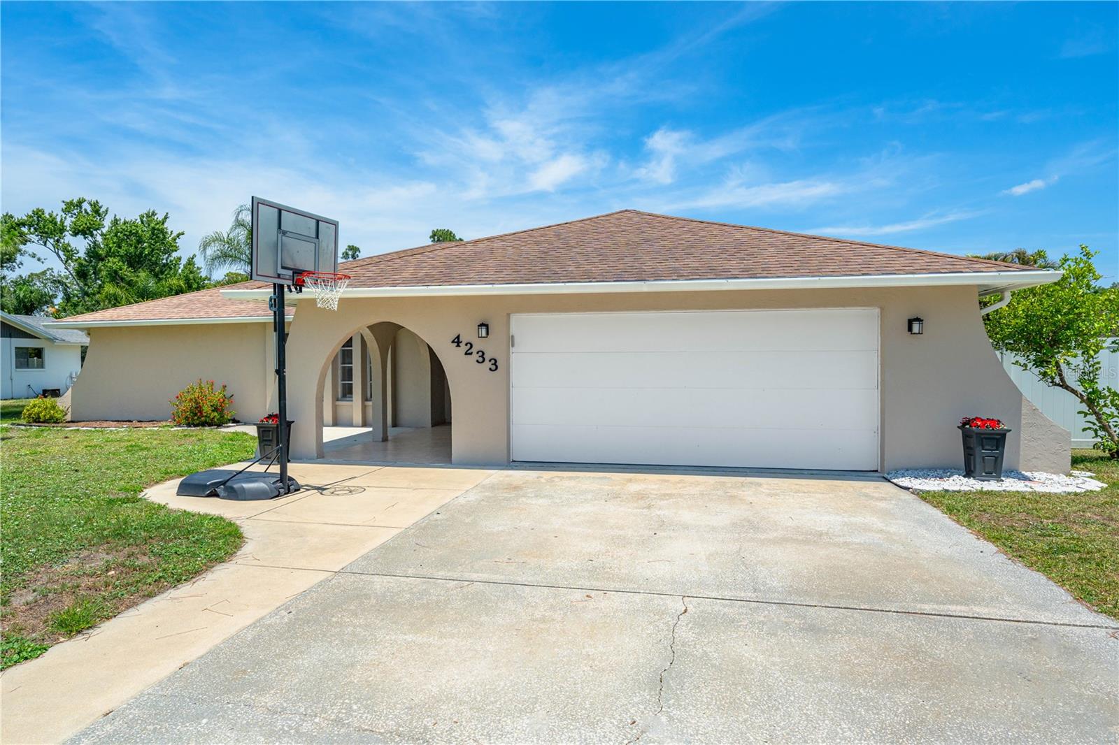 4233 BOSWELL PLACE