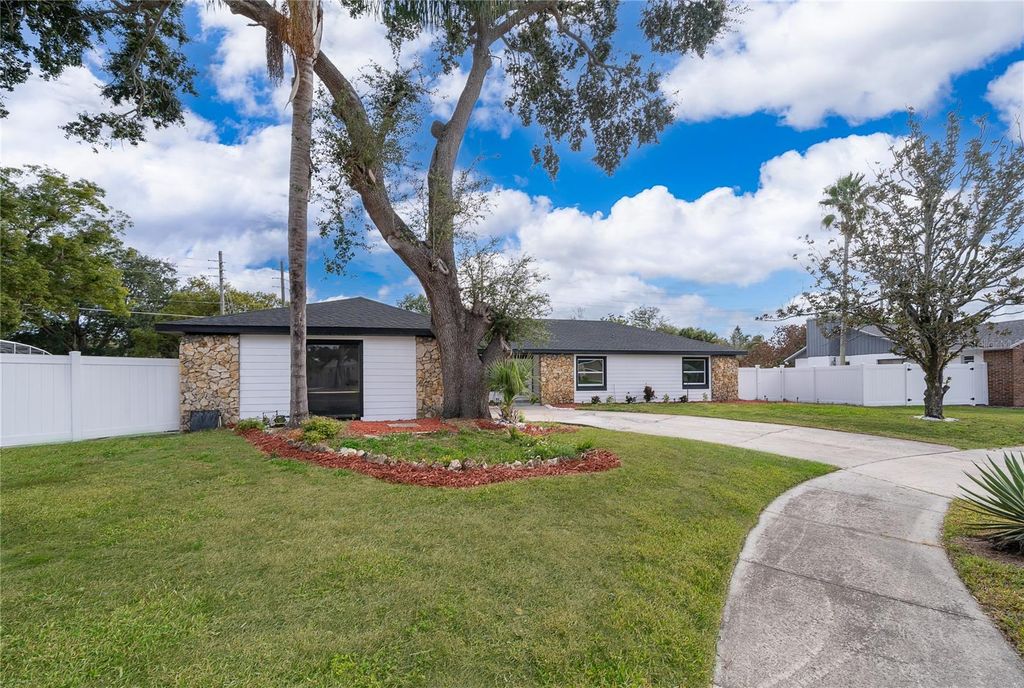 Photo of 5116 Jeannine Court, Orlando, FL 32807 (MLS # S5139582)