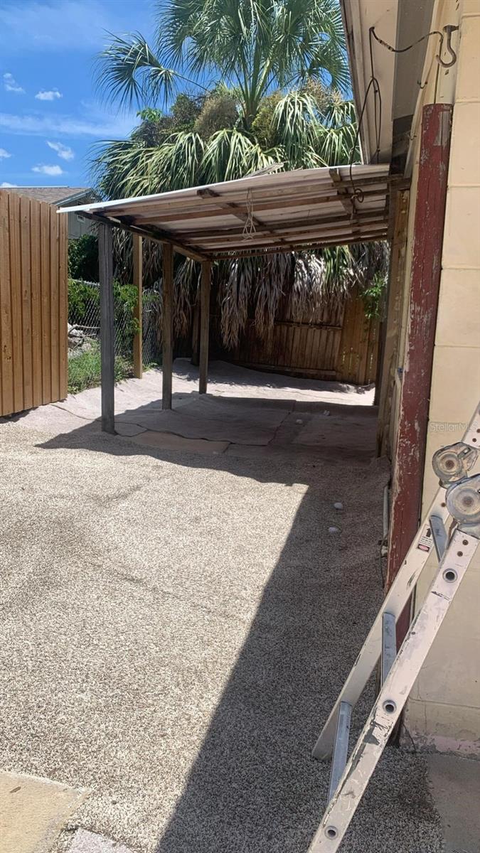 EMBASSY HILLS - Residential