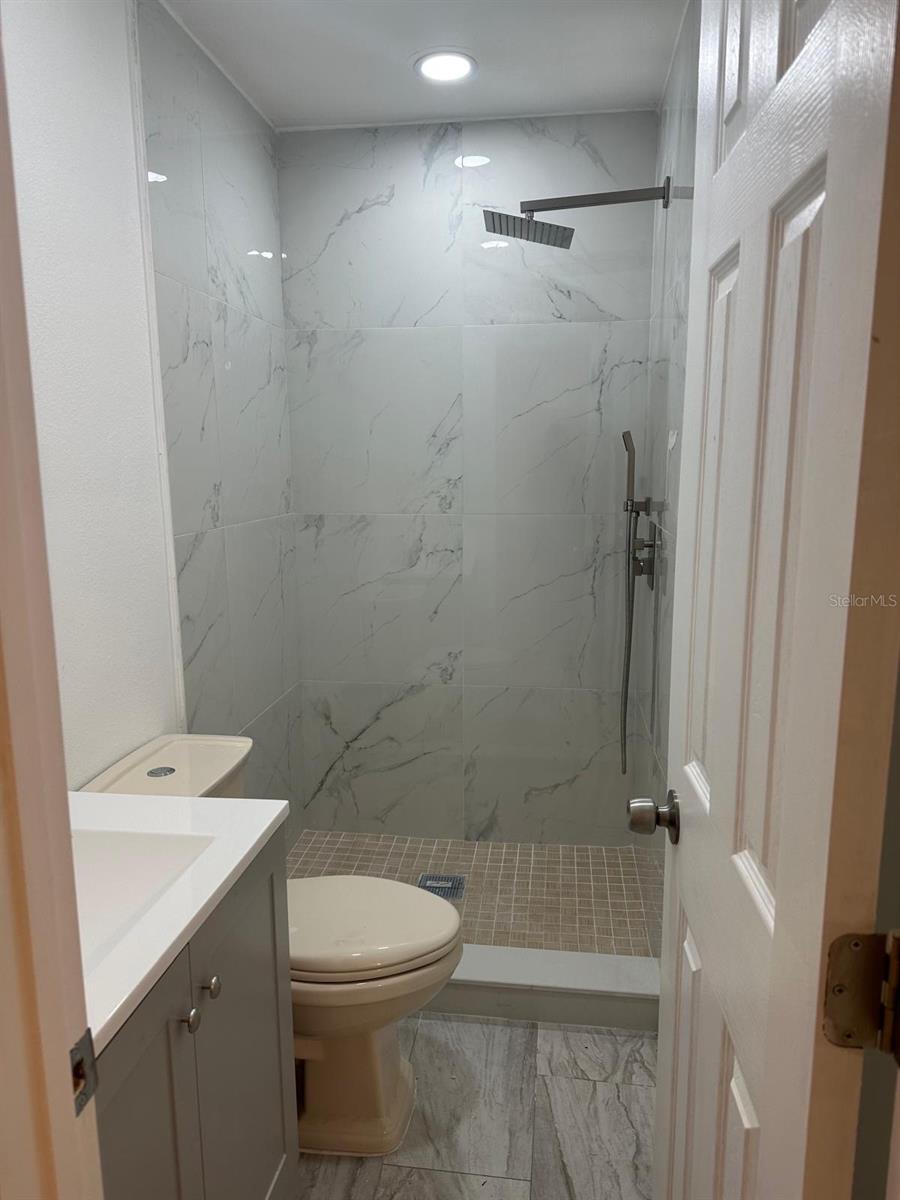 EMBASSY HILLS - Residential