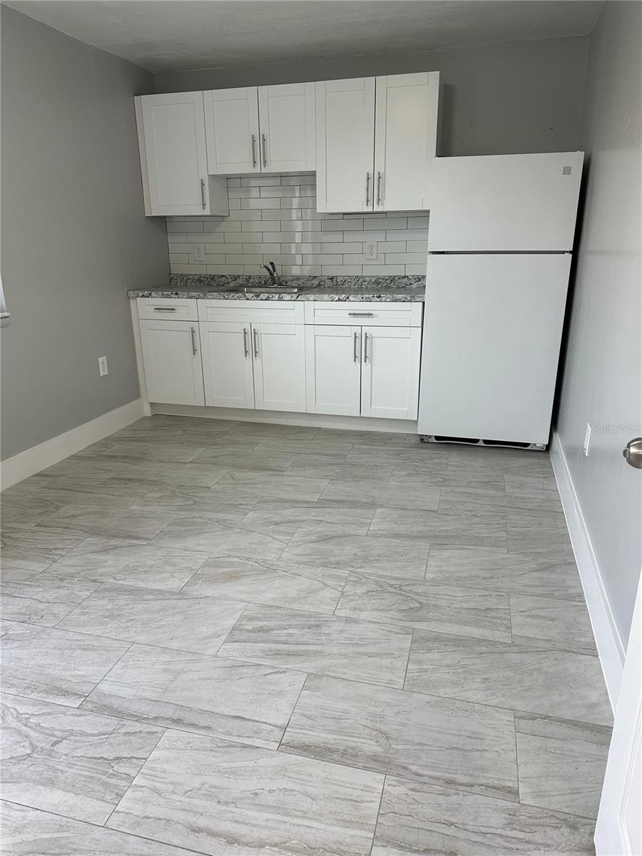 EMBASSY HILLS - Residential