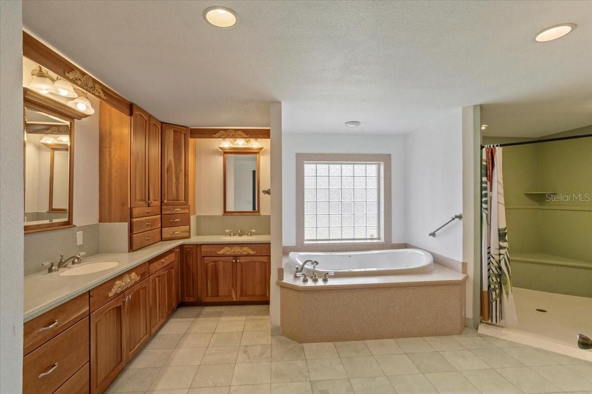 SWEETWATER OAKS SEC 07 - Residential