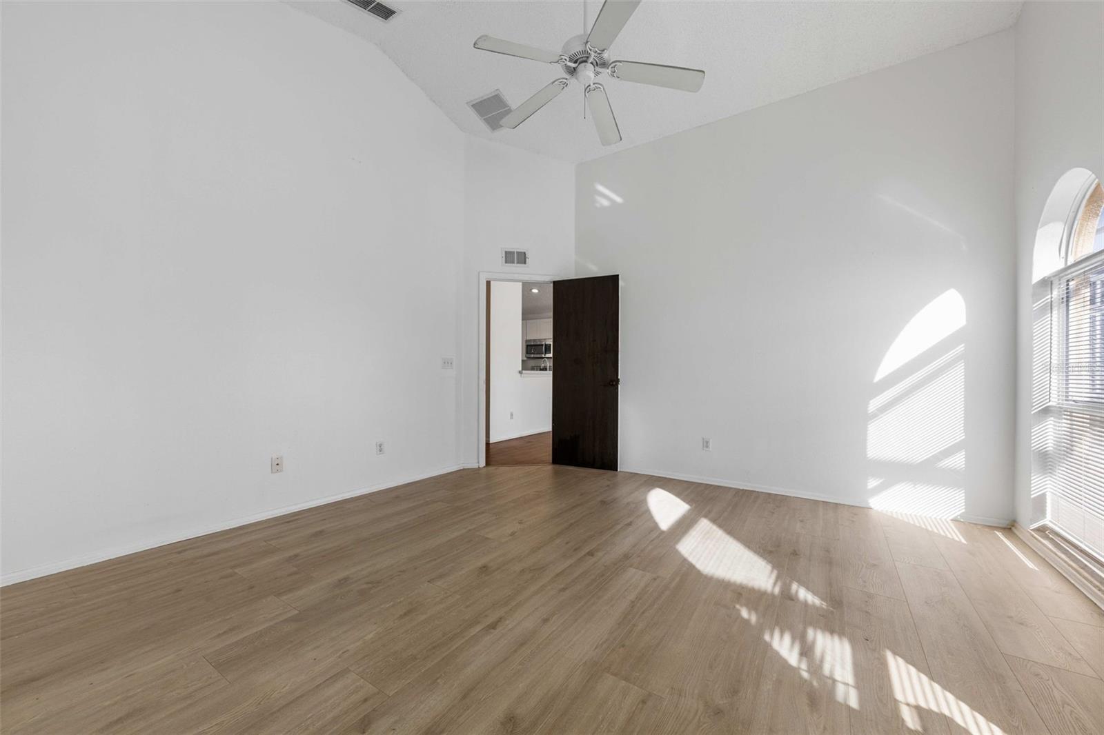 HAMPTON ESTATES - Residential