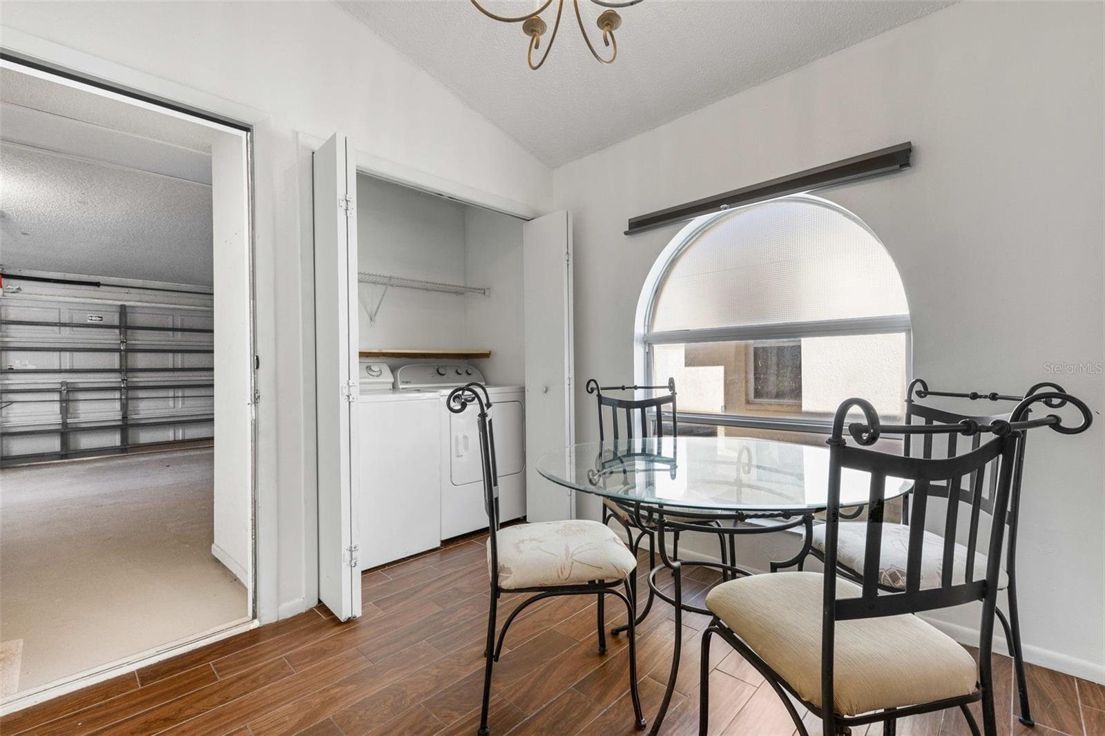 HAMPTON ESTATES - Residential