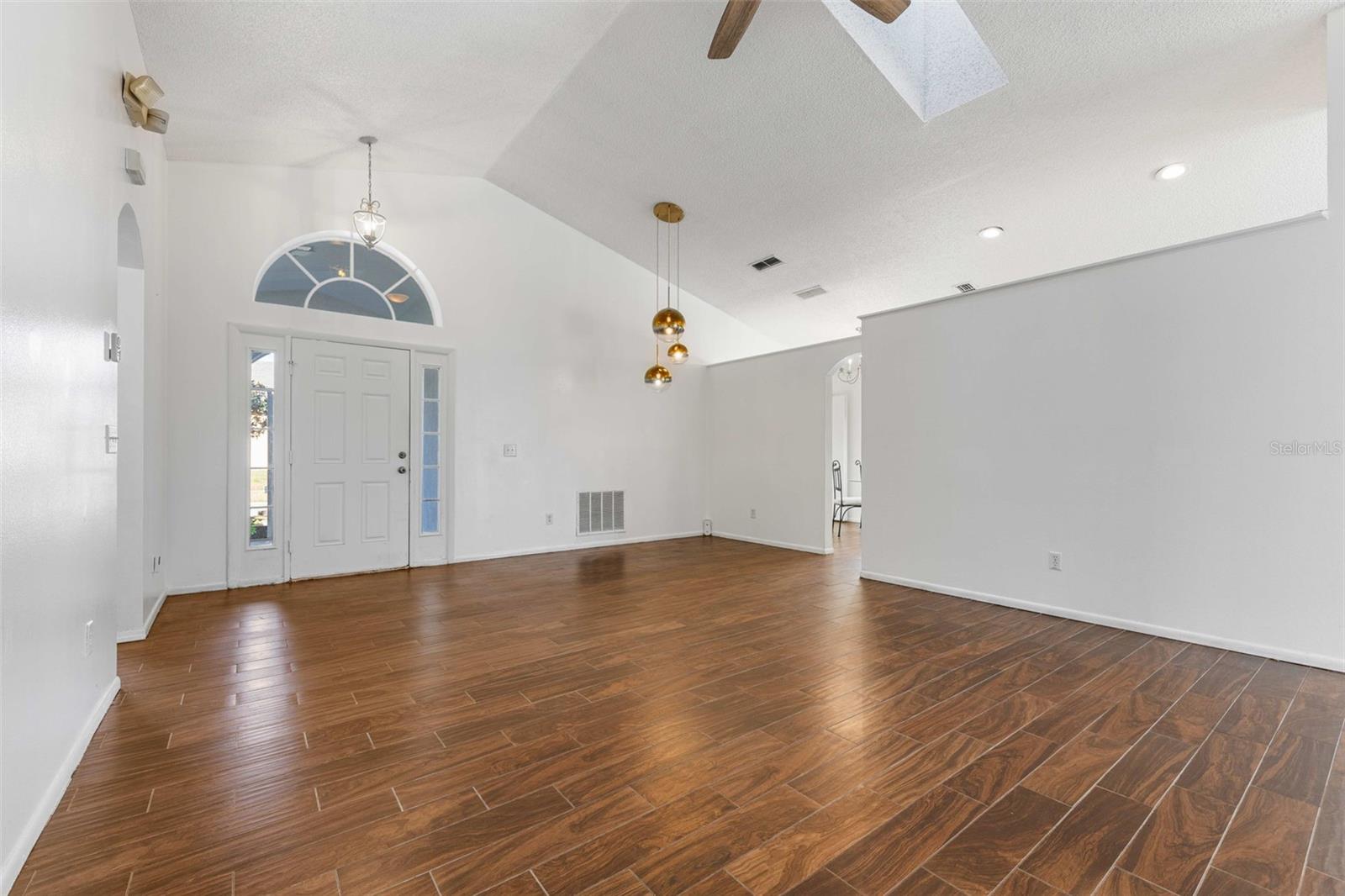 HAMPTON ESTATES - Residential