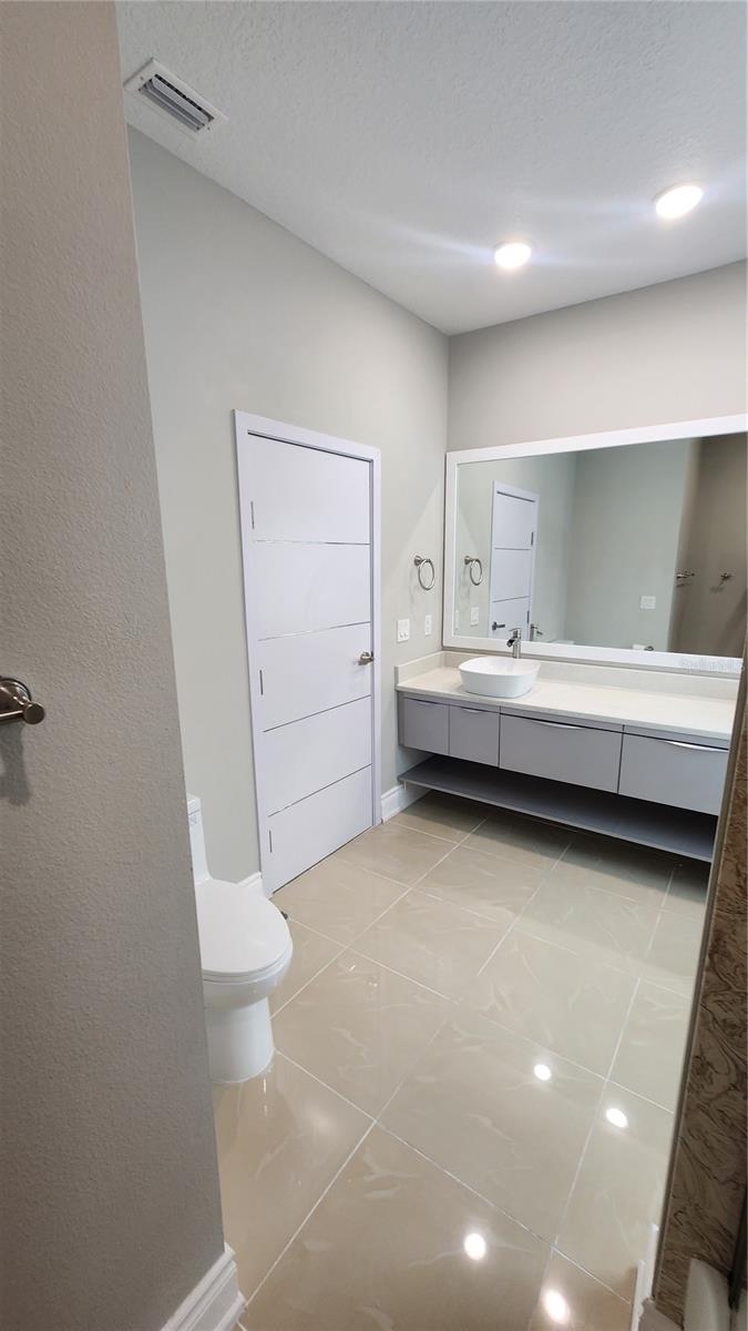 FAIRWAY VILLAS PH 2 - Residential Lease