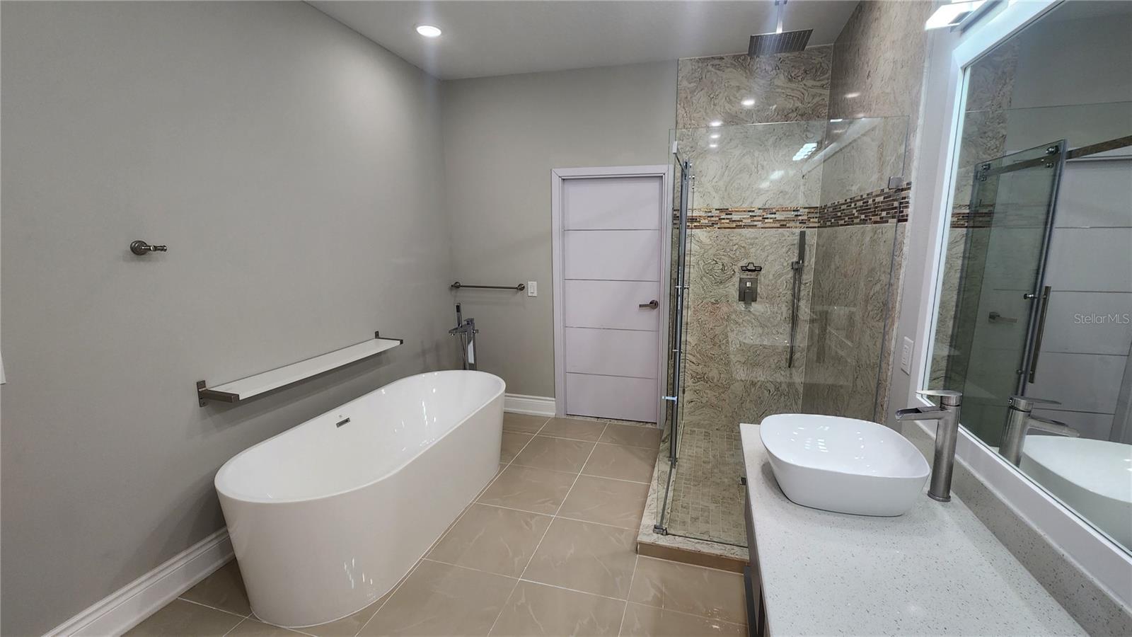 FAIRWAY VILLAS PH 2 - Residential Lease