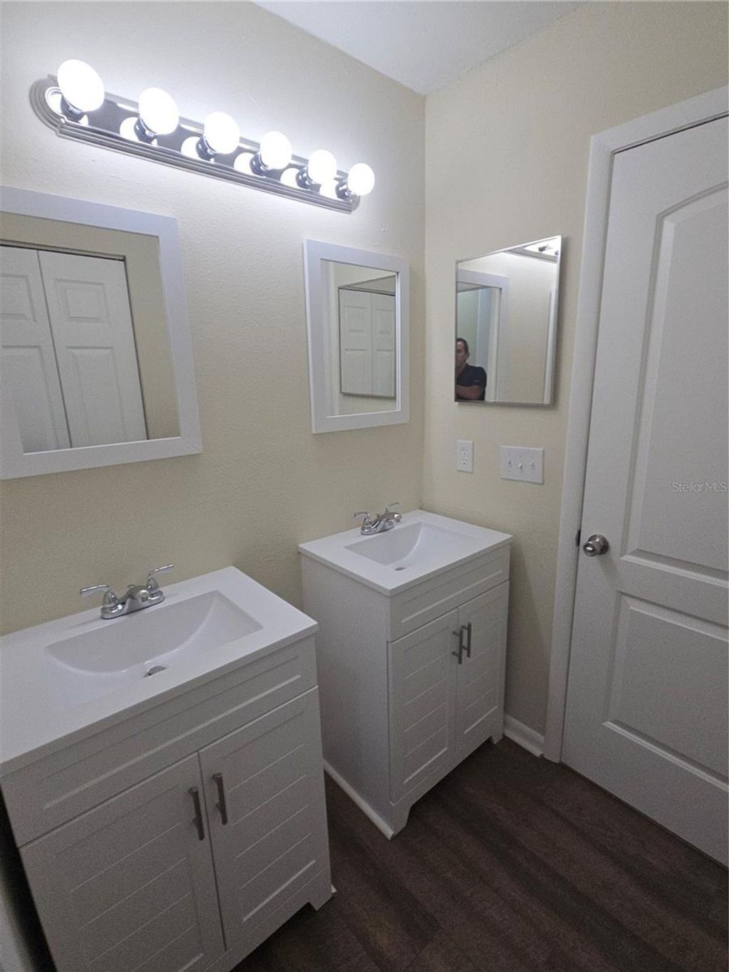 Photo of 140 Douglas Road W #F, Oldsmar, FL 34677 (MLS # TB8493891)