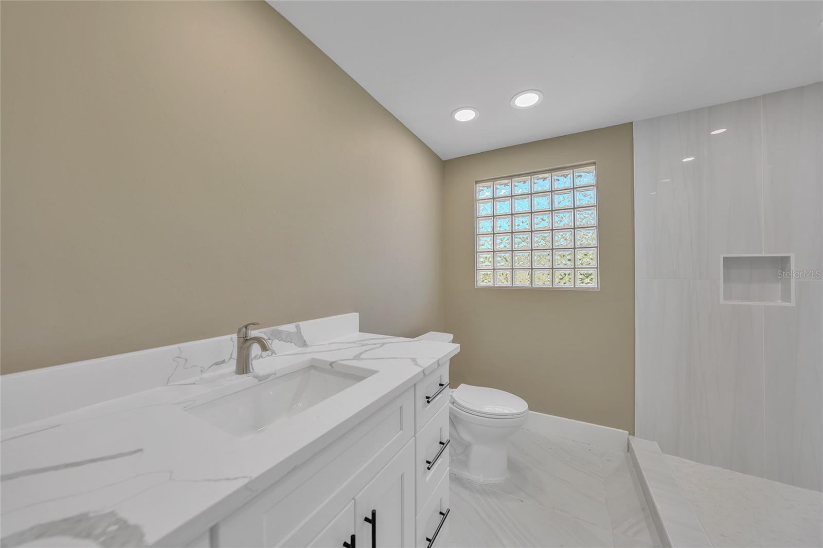 HRBR HEIGHTS - Residential