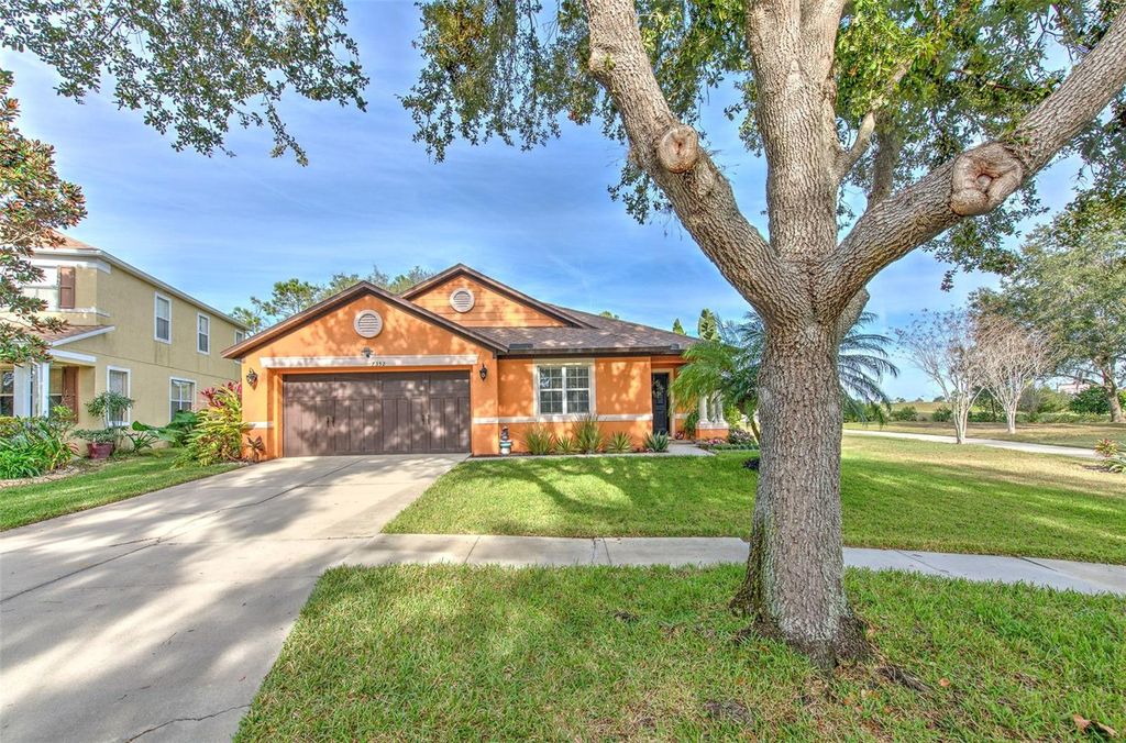 Photo of 7352 Bridgeview Drive, Zephyrhills, FL 33545 (MLS # TB8464032)