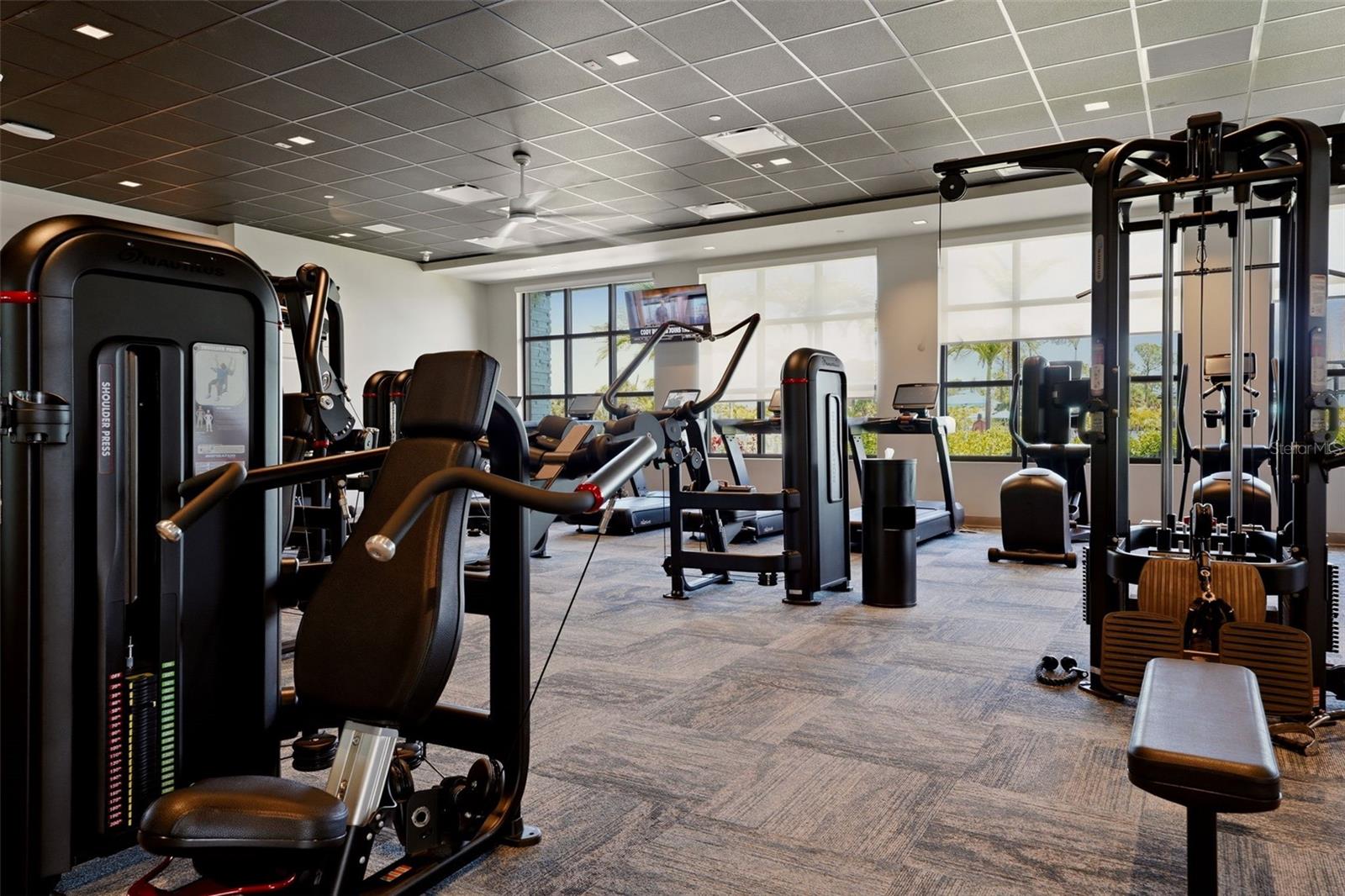 WELLEN PARK GOLF & COUNTRY CLUB - Residential