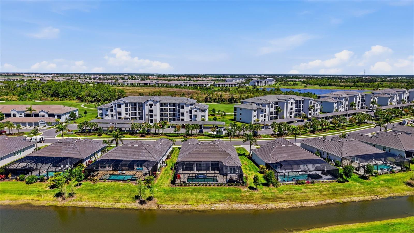 WELLEN PARK GOLF & COUNTRY CLUB - Residential