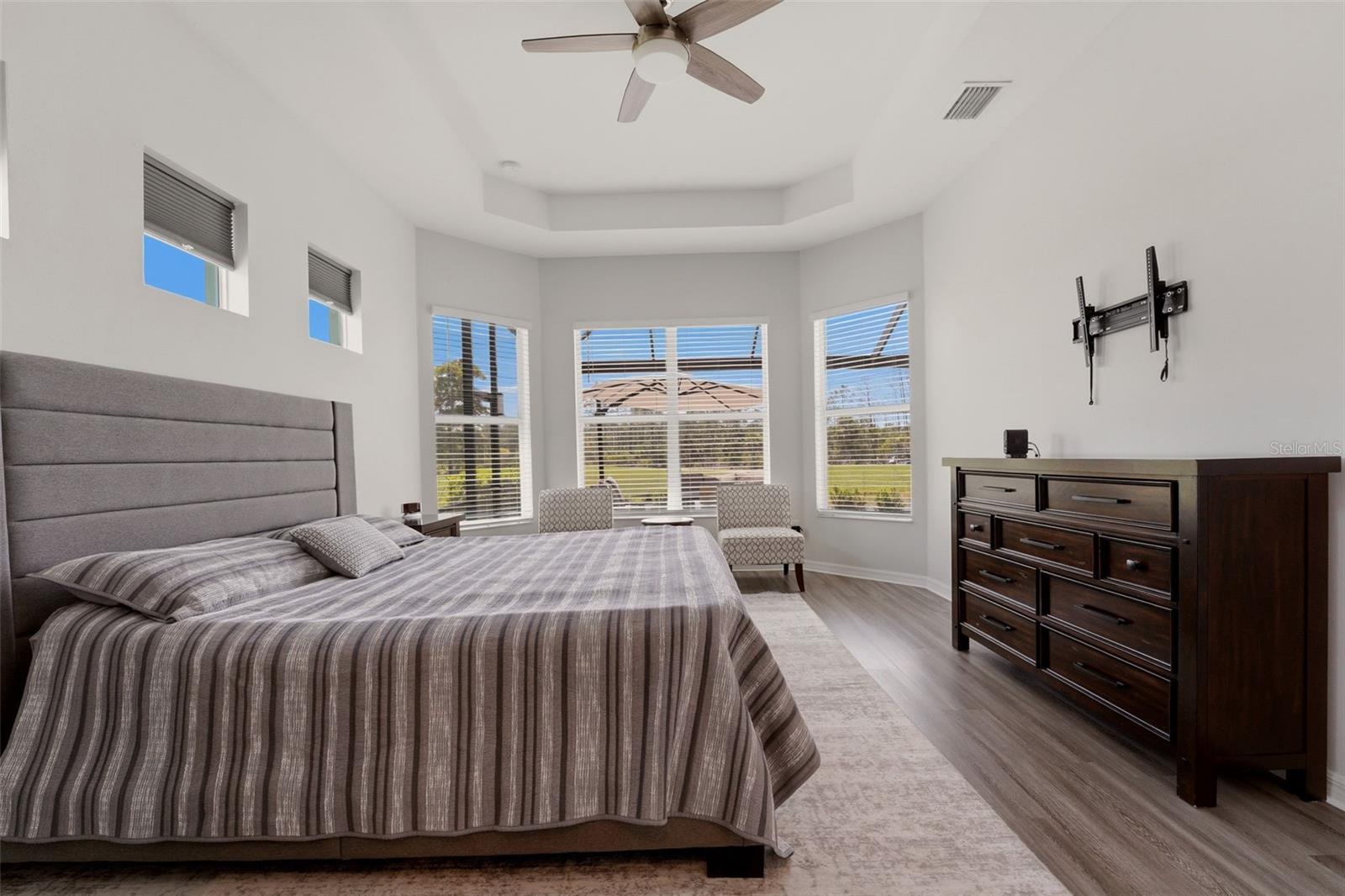 WELLEN PARK GOLF & COUNTRY CLUB - Residential