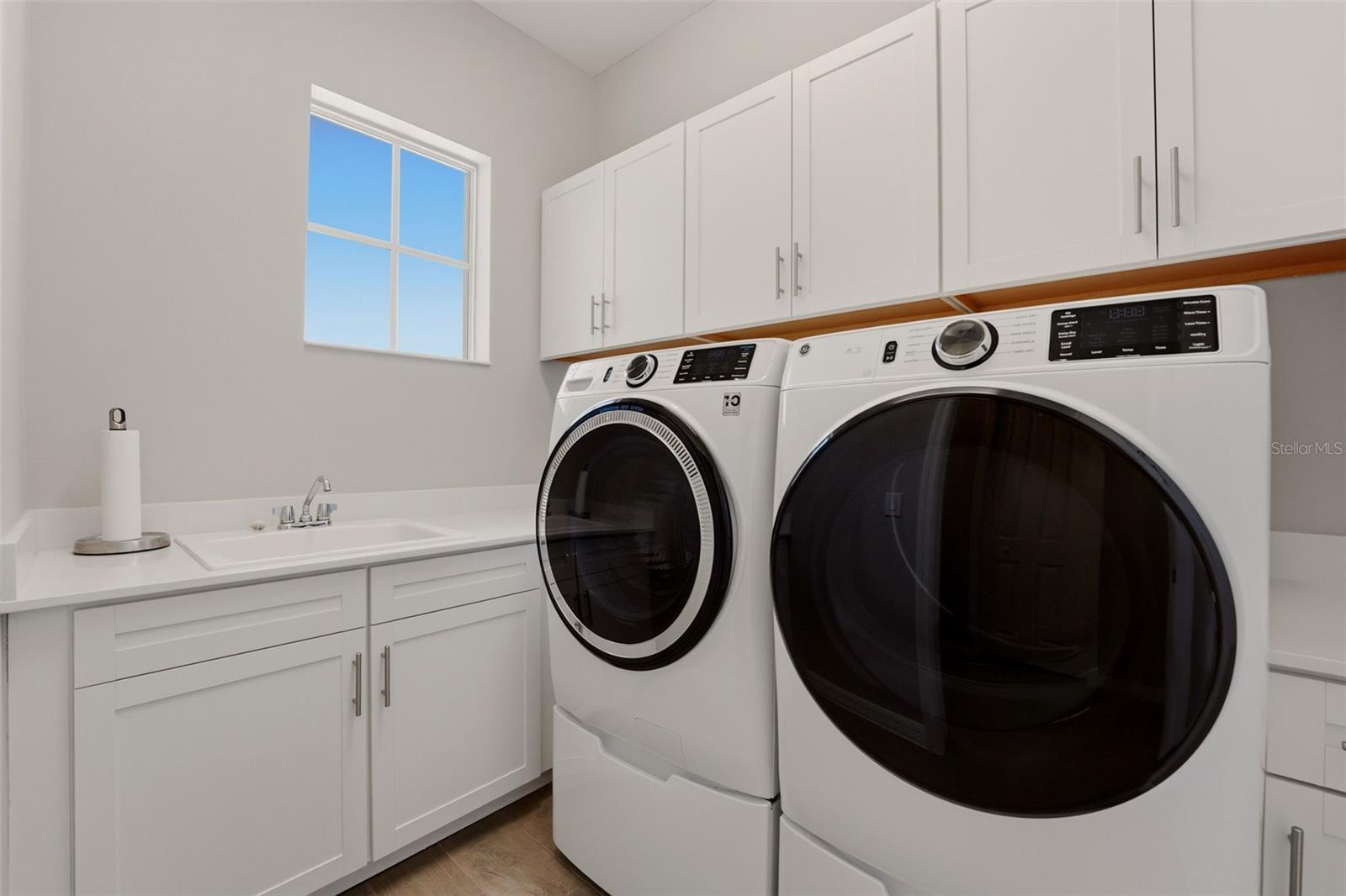 WELLEN PARK GOLF & COUNTRY CLUB - Residential