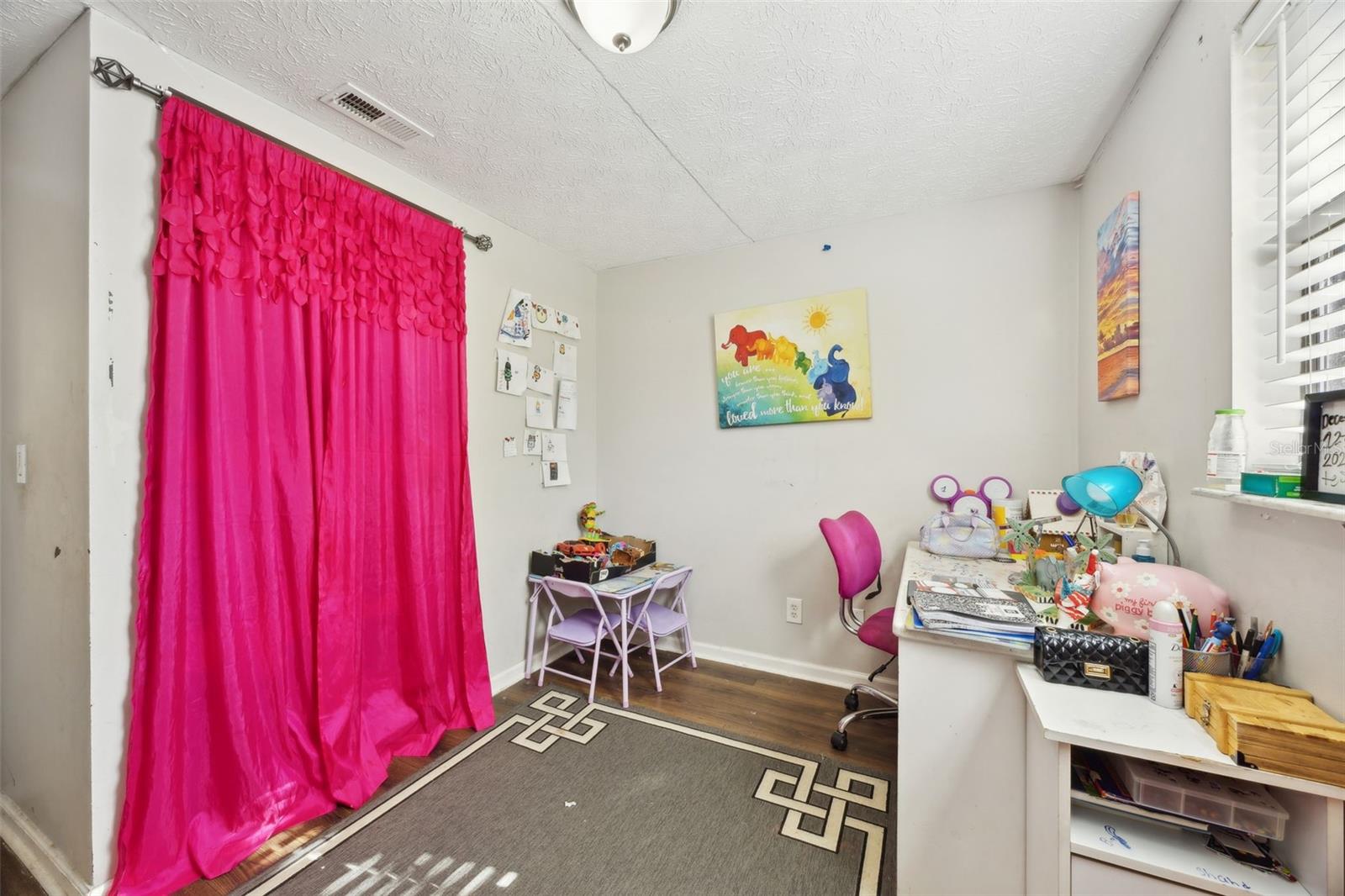 MEADOWBROOK 09 - Residential