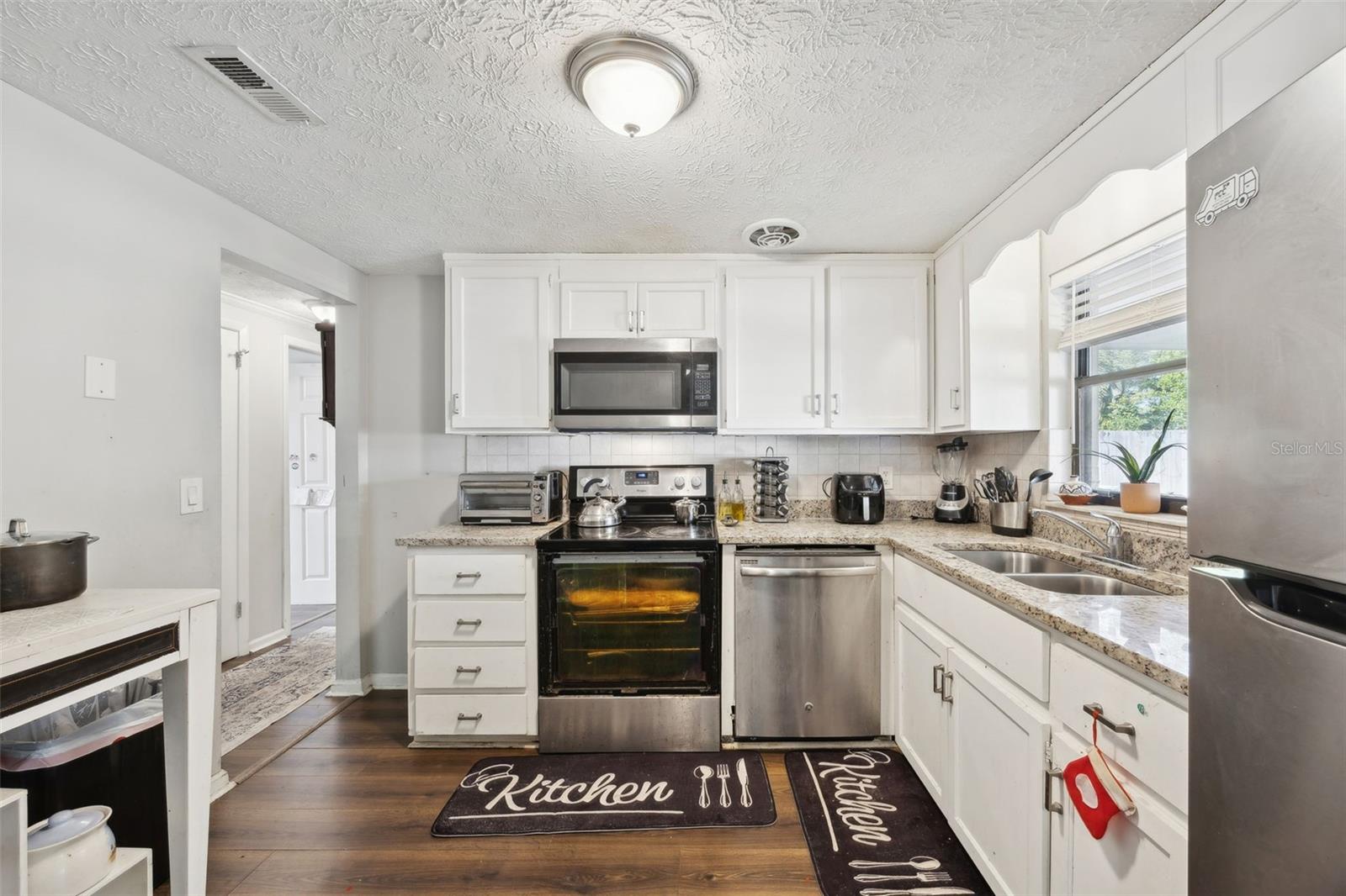 MEADOWBROOK 09 - Residential