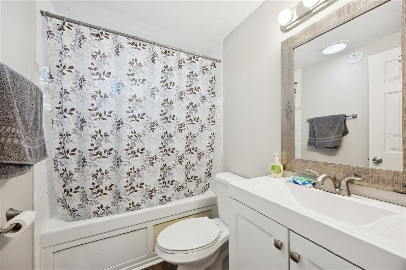 MEADOWBROOK 09 - Residential