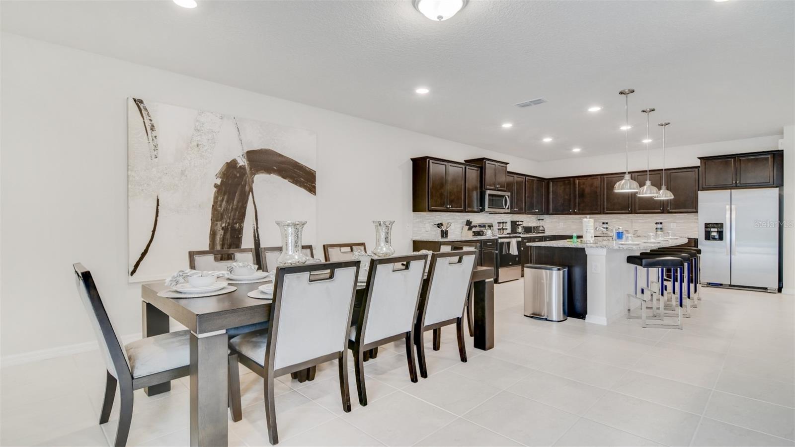 WINDSOR ISLAND PHASE 2A PB 187 PGS 31-34 LOT 450 - Residential
