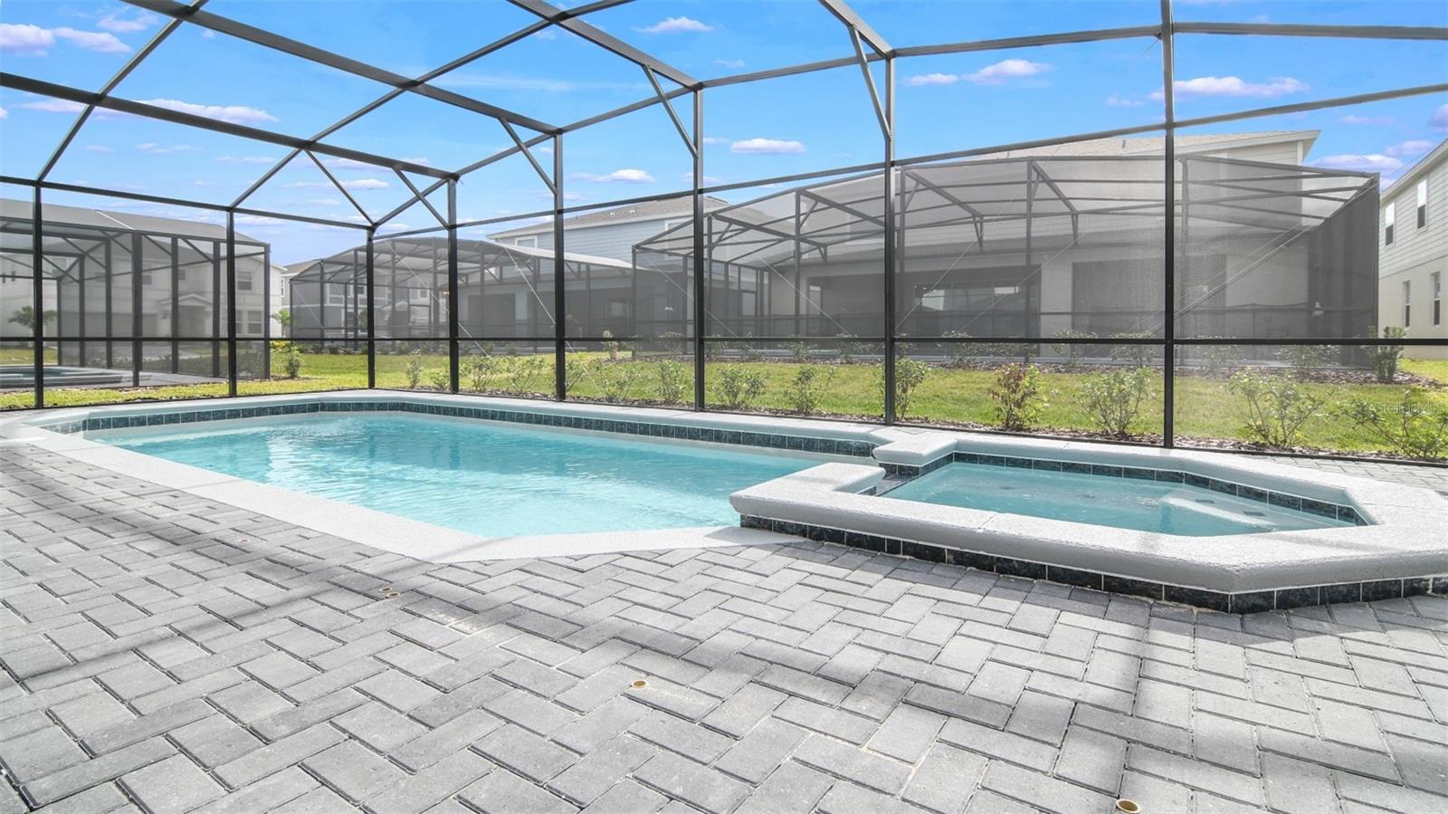 WINDSOR ISLAND PHASE 2A PB 187 PGS 31-34 LOT 450 - Residential