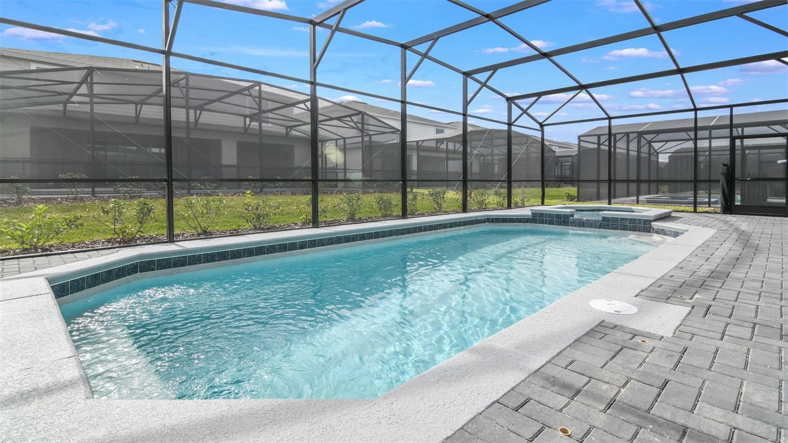 WINDSOR ISLAND PHASE 2A PB 187 PGS 31-34 LOT 450 - Residential